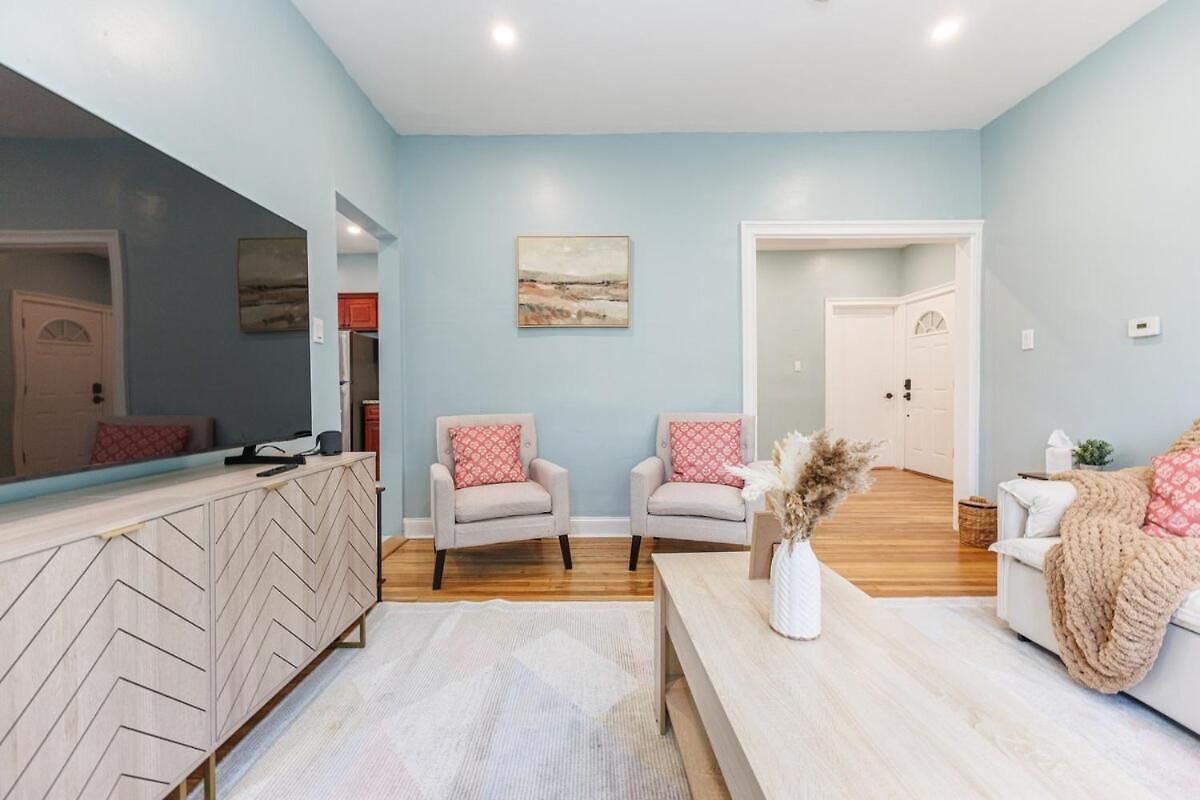 Stylish 3 Bedroom *