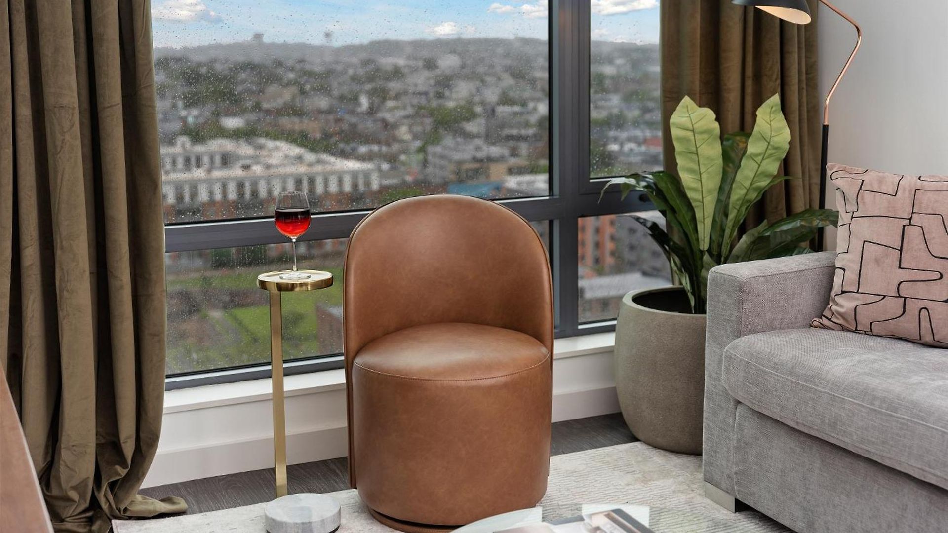Luxury By Hyatus Downtown Aparthotel 3*