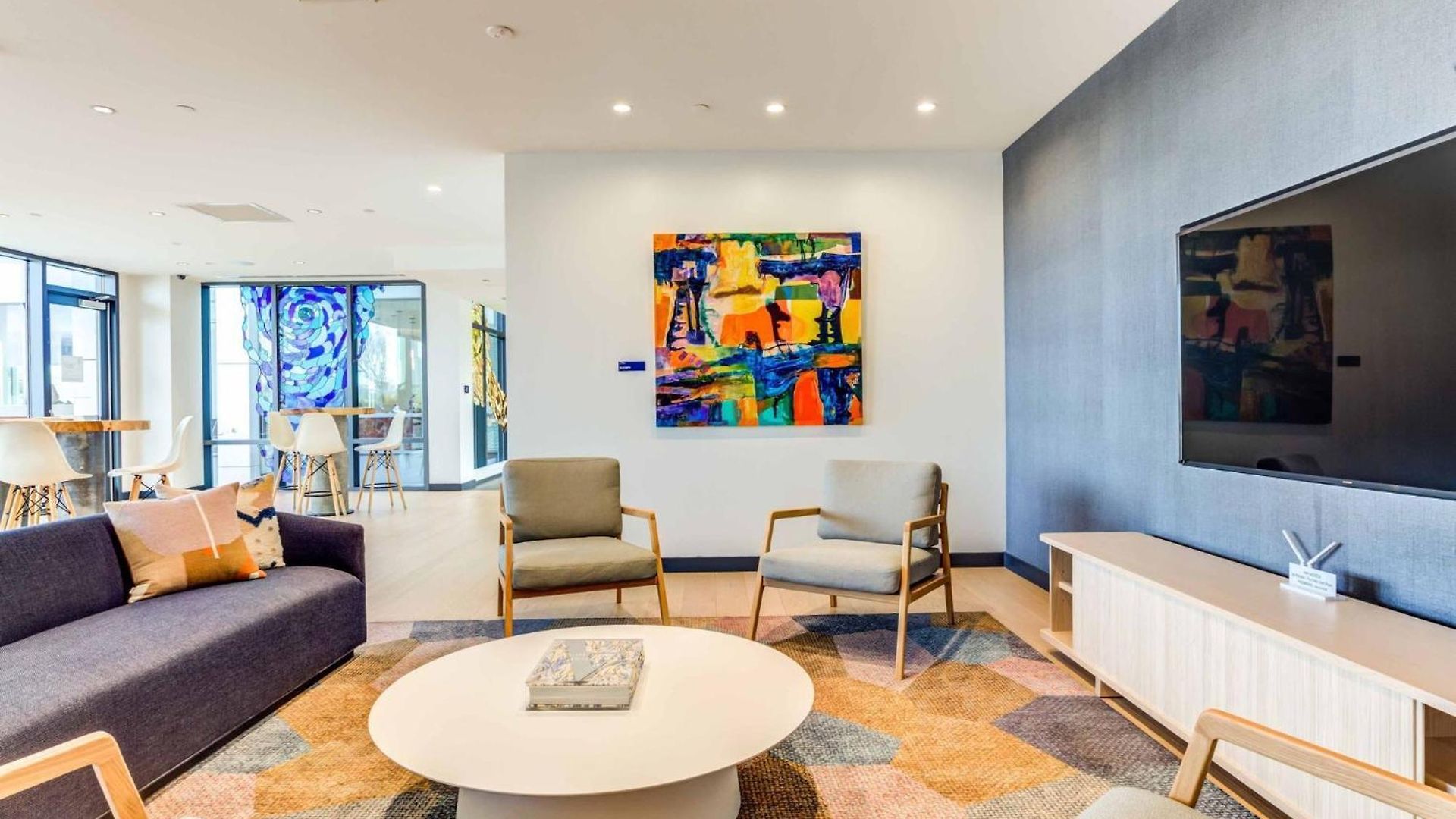 Luxury By Hyatus Downtown 3*