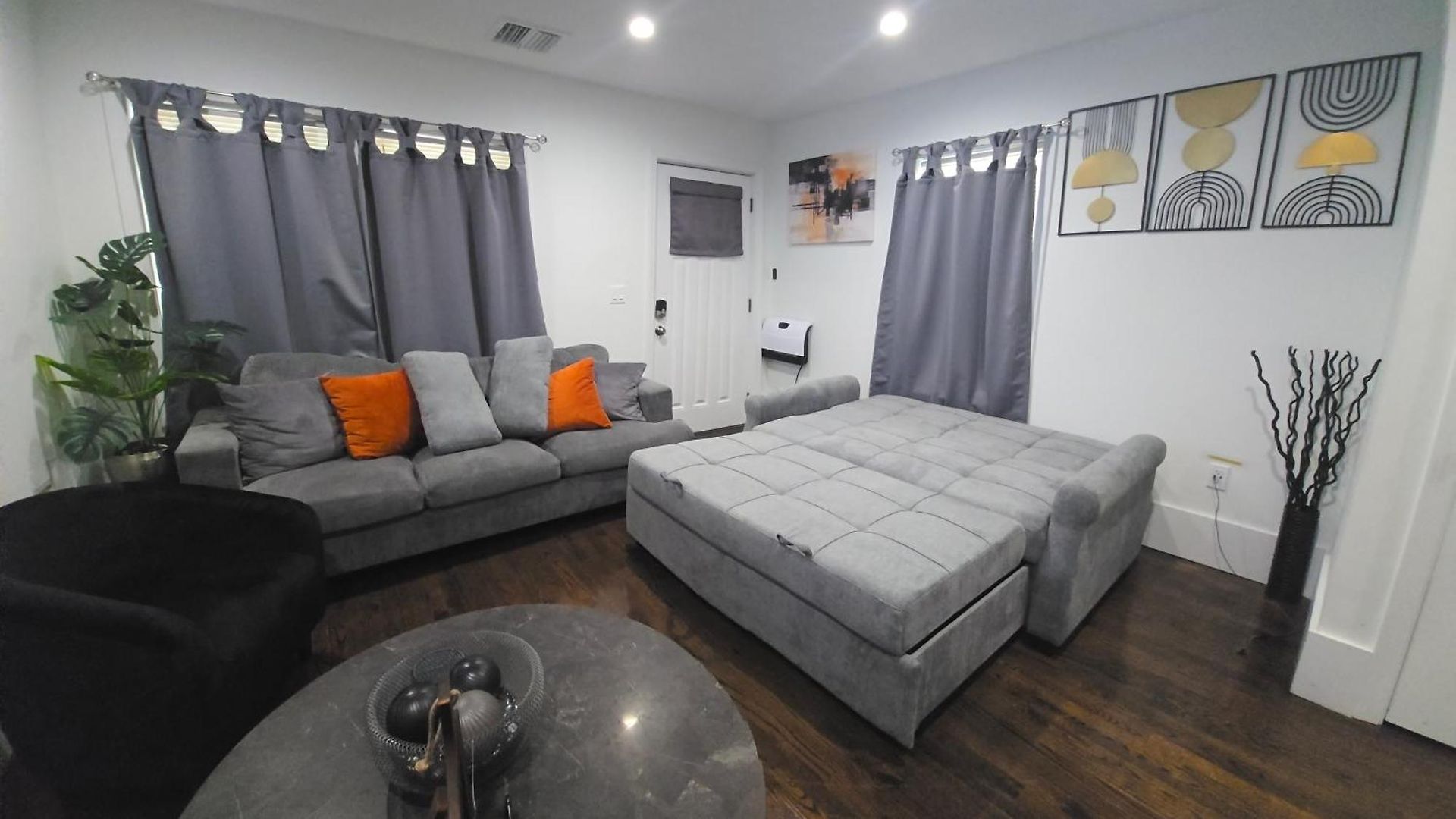 Holiday home Brand New 4br House 20min Downtown *