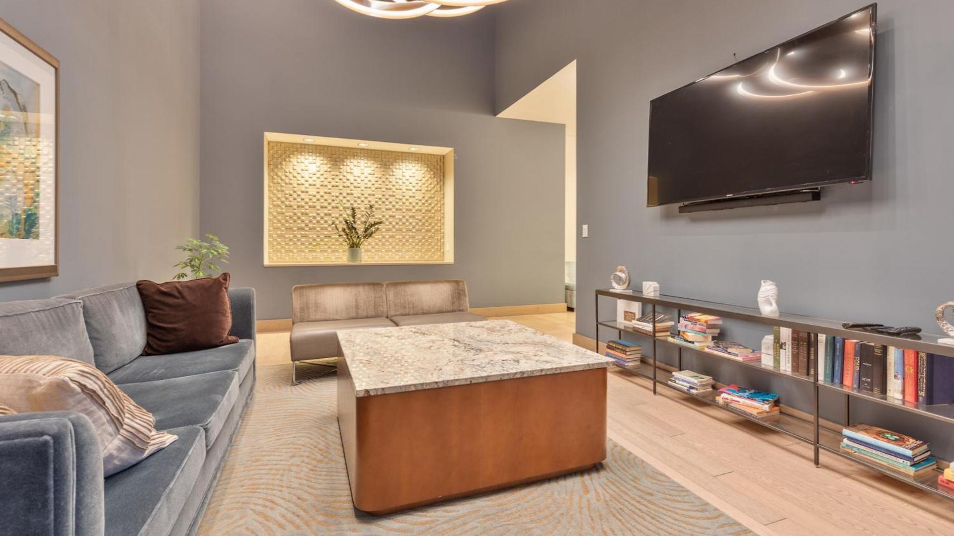 Luxury In Heart Of Seaport Apartment Boston