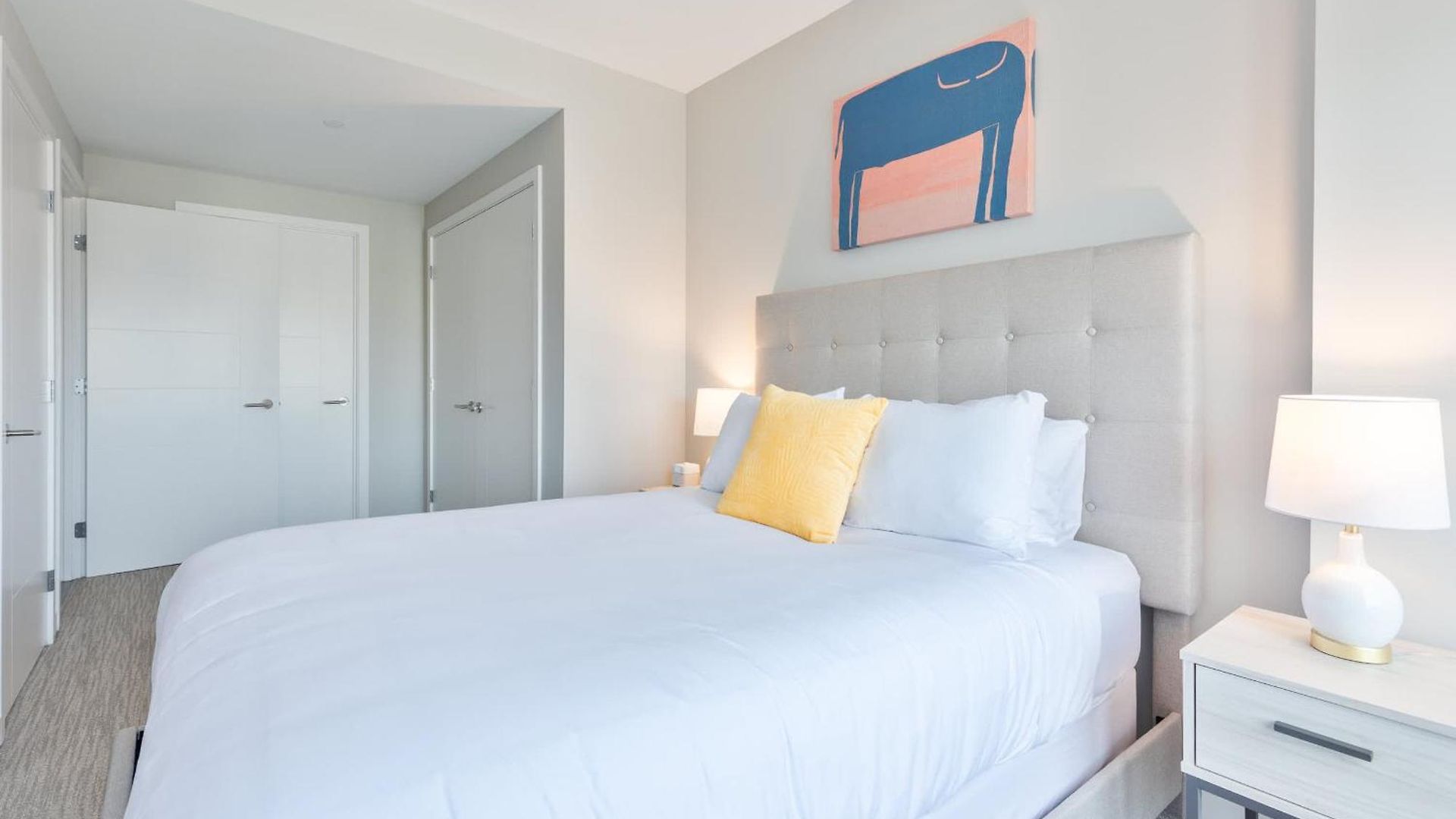 Luxury In Heart Of Seaport *