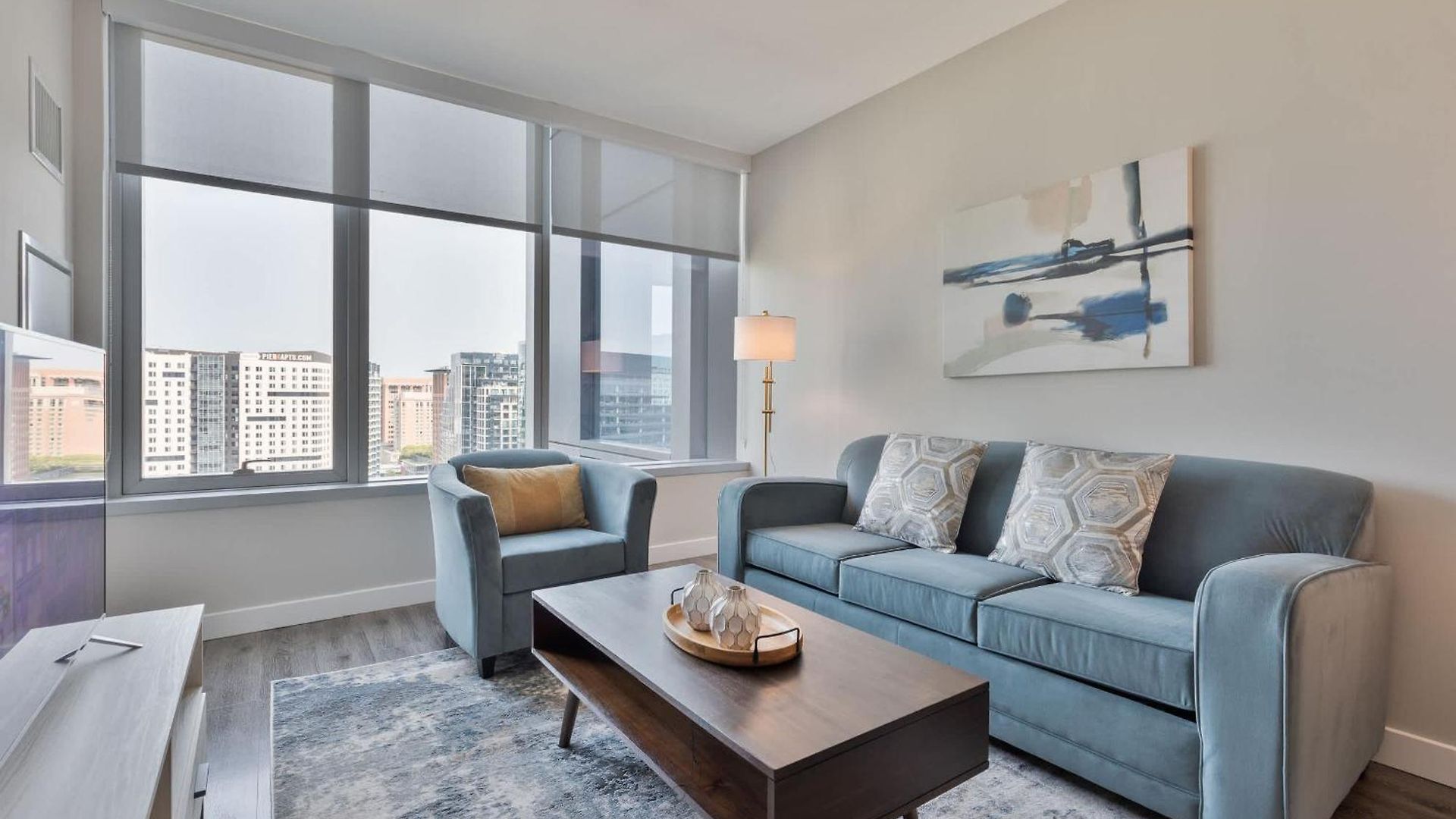 Luxury In Heart Of Seaport Boston