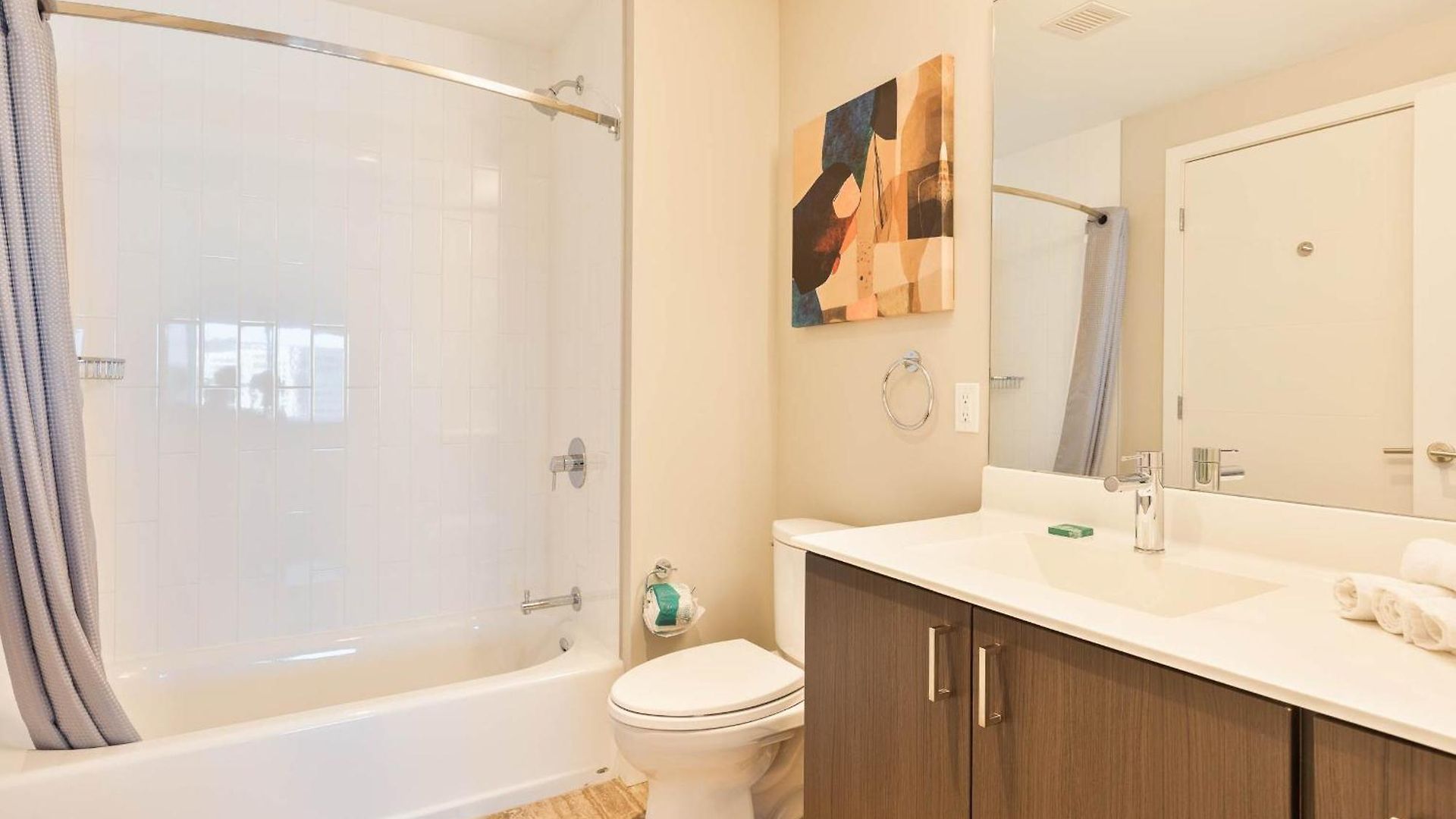 Apartment Luxury In Heart Of Seaport Boston