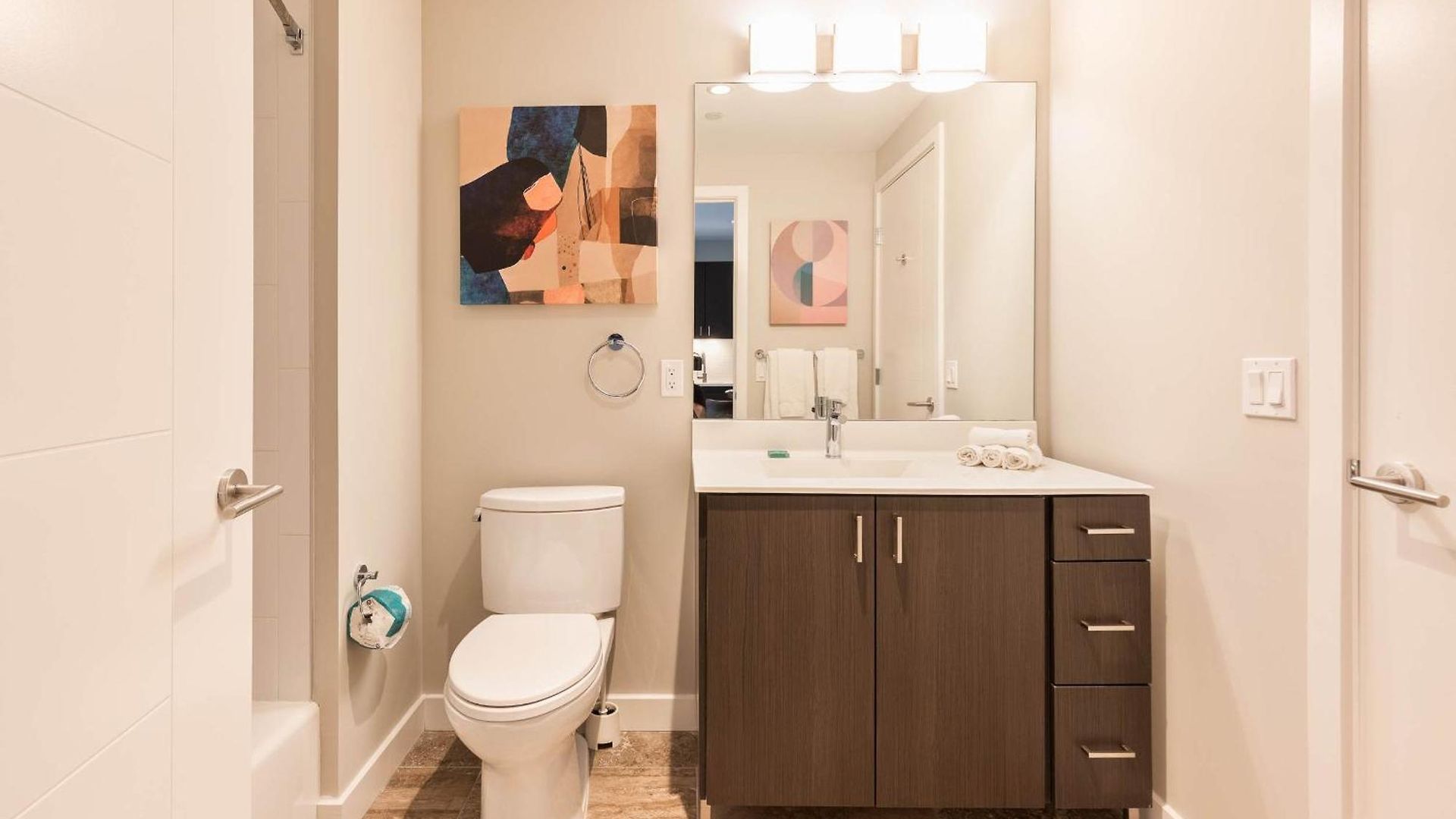 Luxury In Heart Of Seaport Apartment *