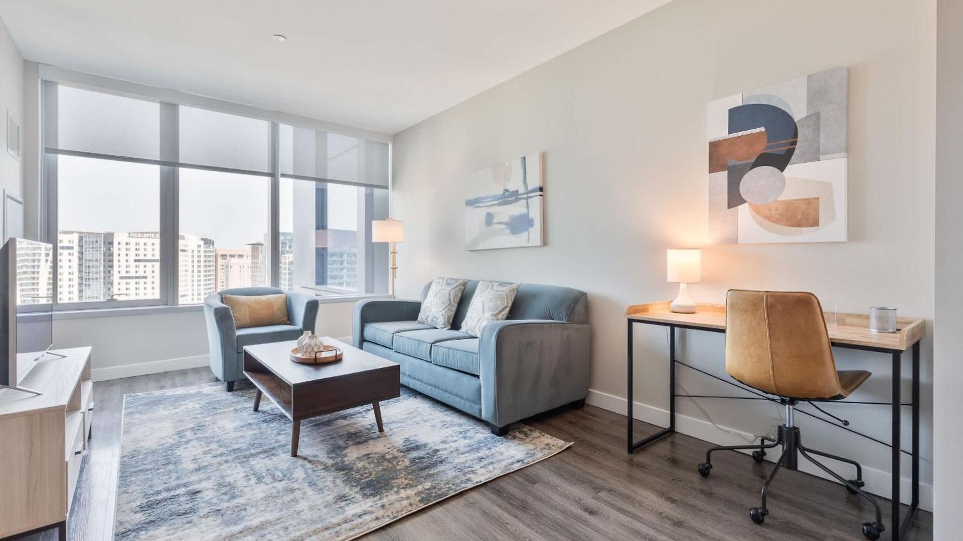 Luxury In Heart Of Seaport Apartment *