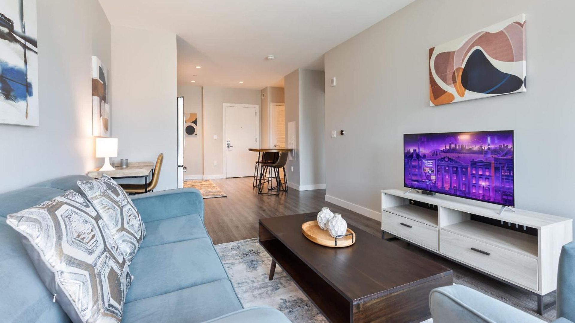 Luxury In Heart Of Seaport Apartment Boston