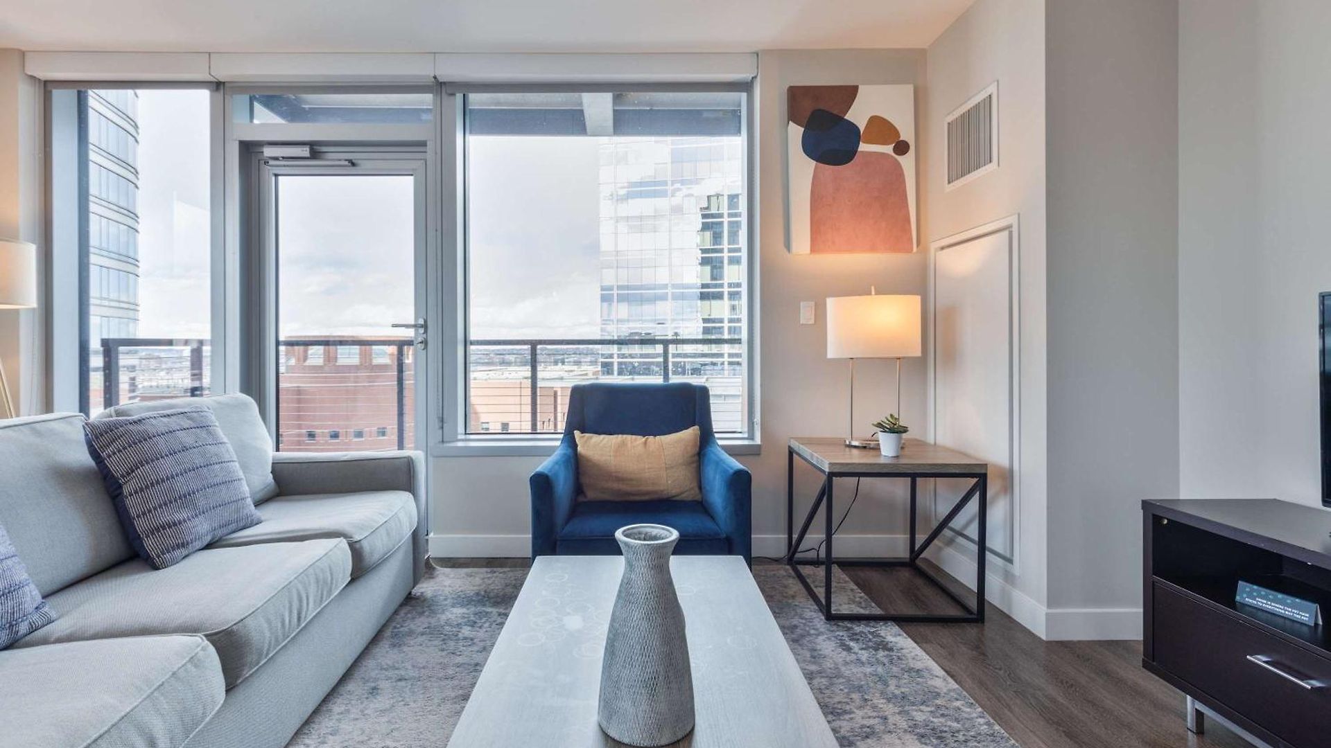 Modern In Seaport With Gym Boston
