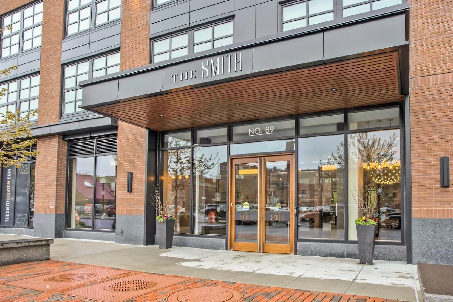 S End W Wd Gym Nr Sowa District Bos-613 *