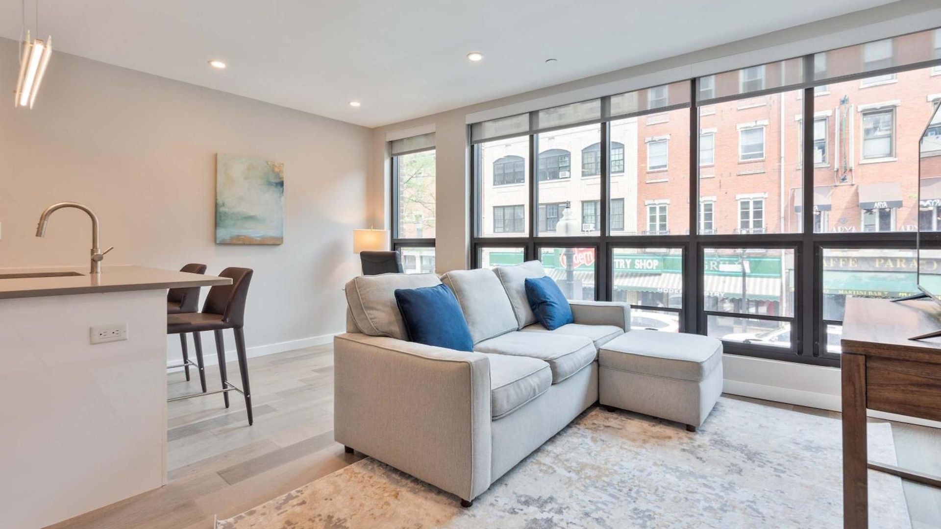 Luxury 2br North End Retreat *