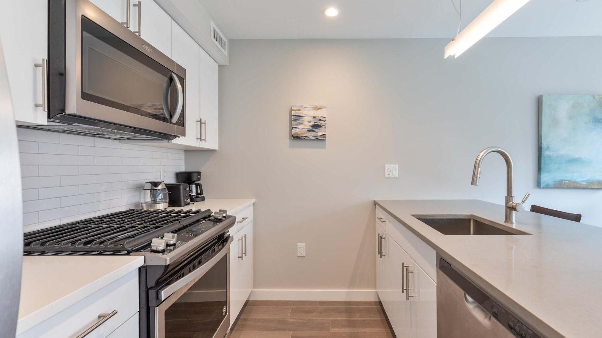 Chic North End Escape Near Waterfront Apartment Boston