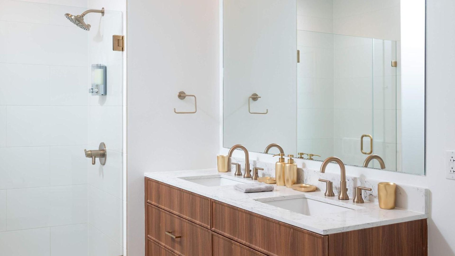 Apartment Back-bay Lux 2br With Rooftop And Parking Boston