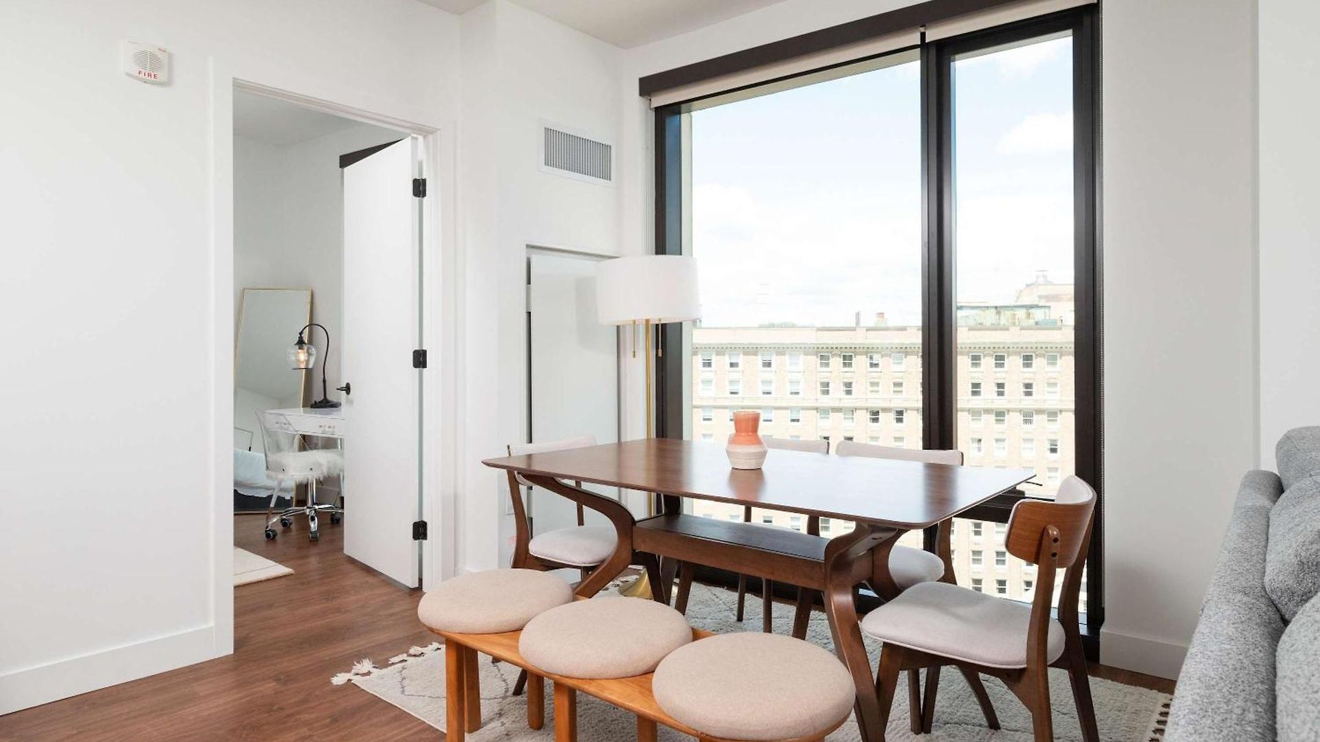 Back-bay Lux 2br With Rooftop And Parking Apartment *