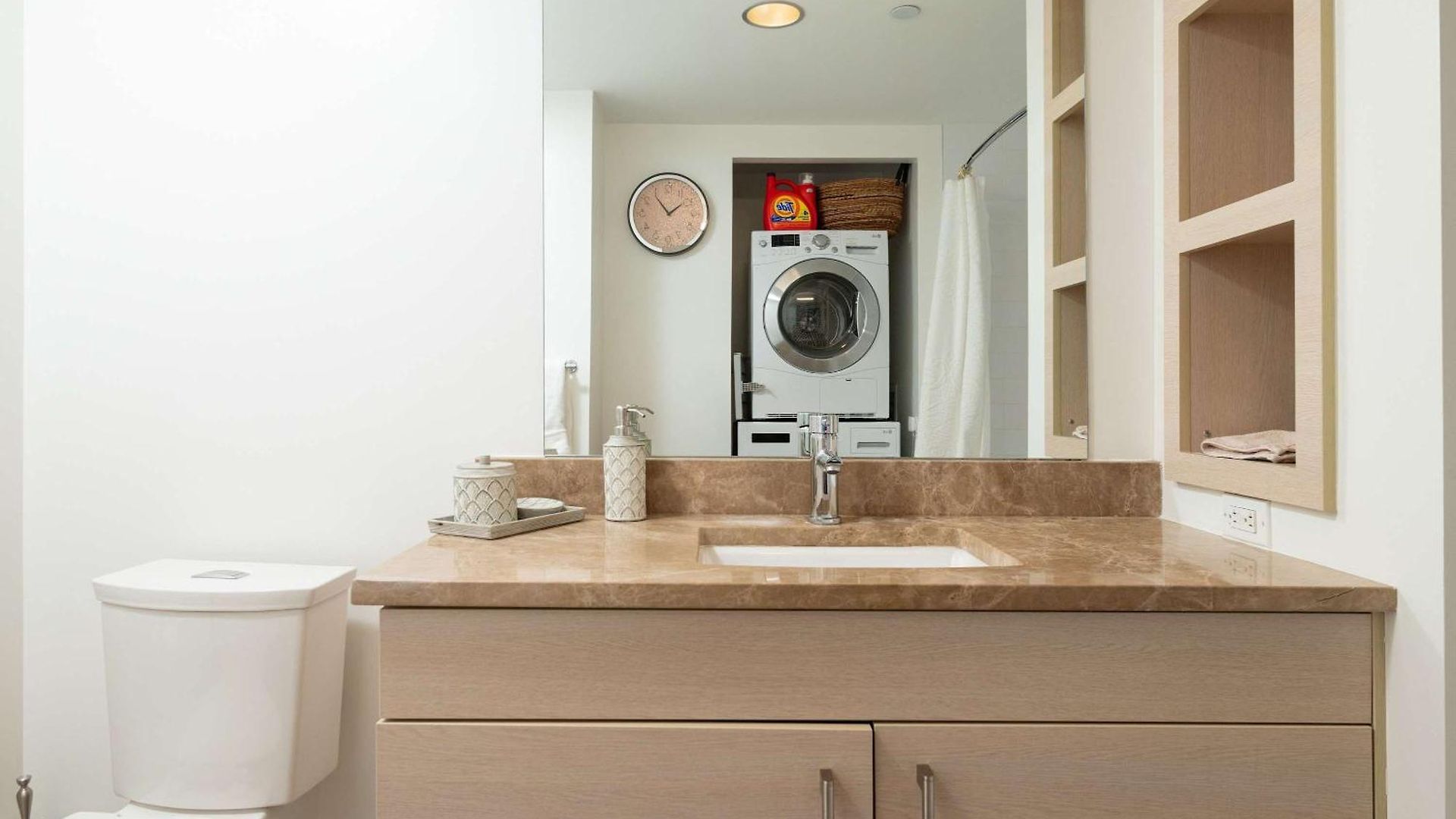 Apartment Upscale Penthouse With Gym Parking Near Mgh Tufts Boston