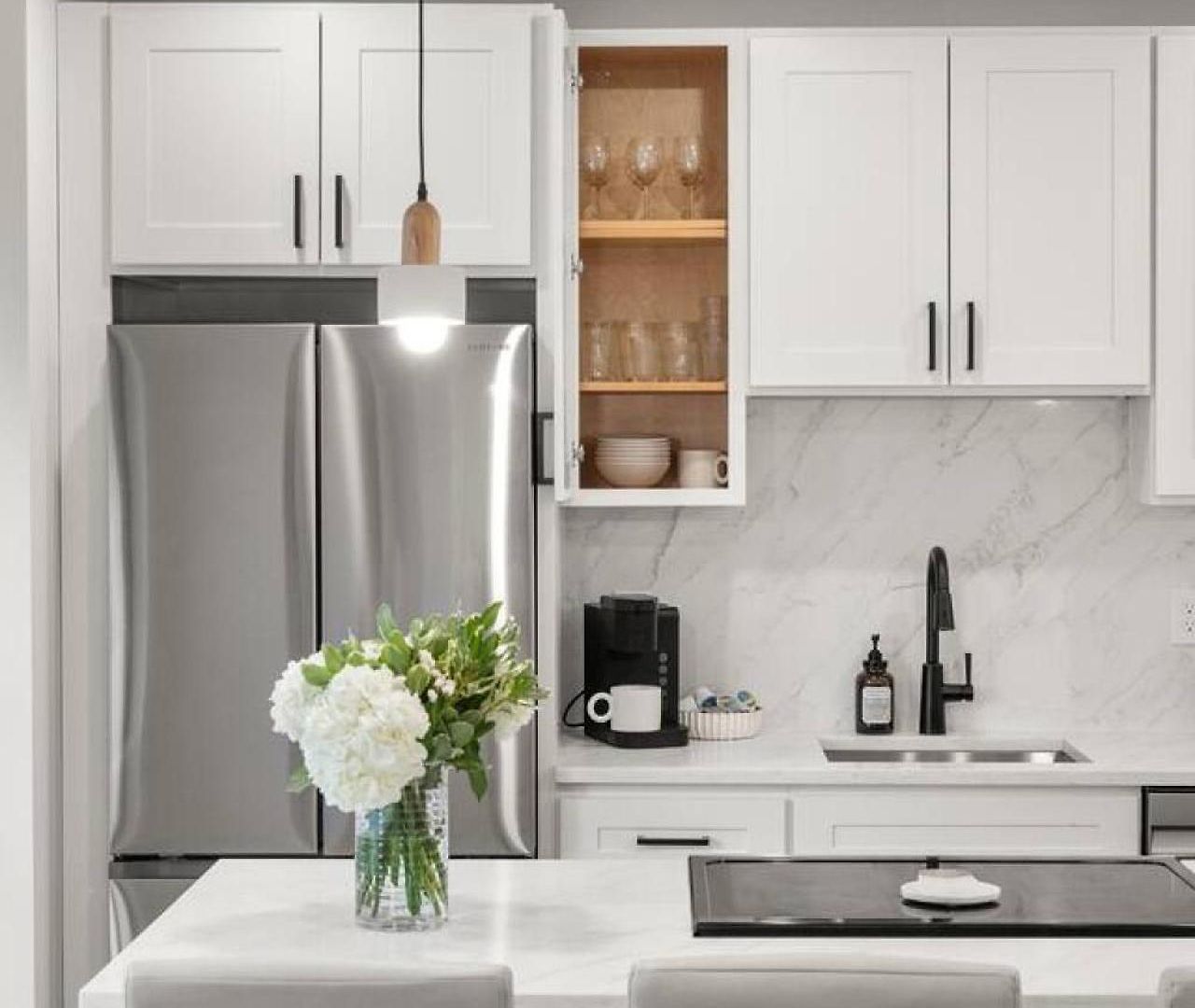 Skyline 1br With Views Boston