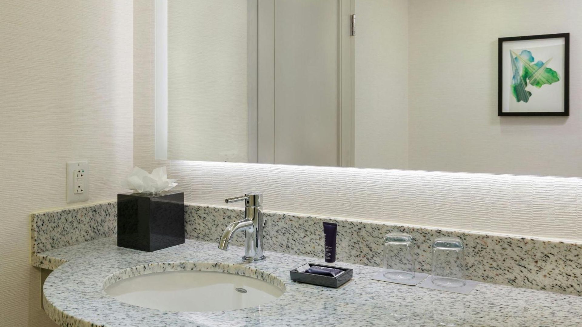 Renaissance Seaport District Hotel Boston