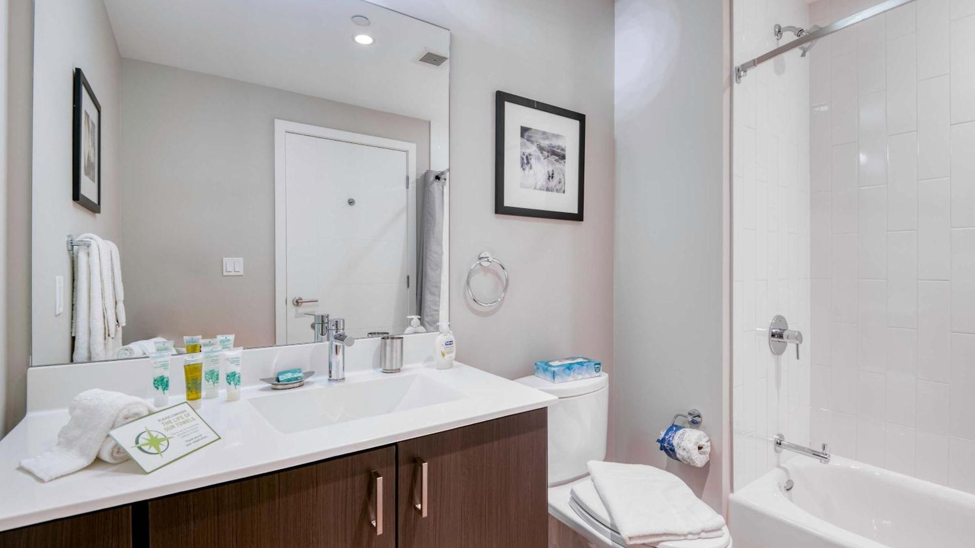 Apartment Luxury With Balcony In Seaport Boston