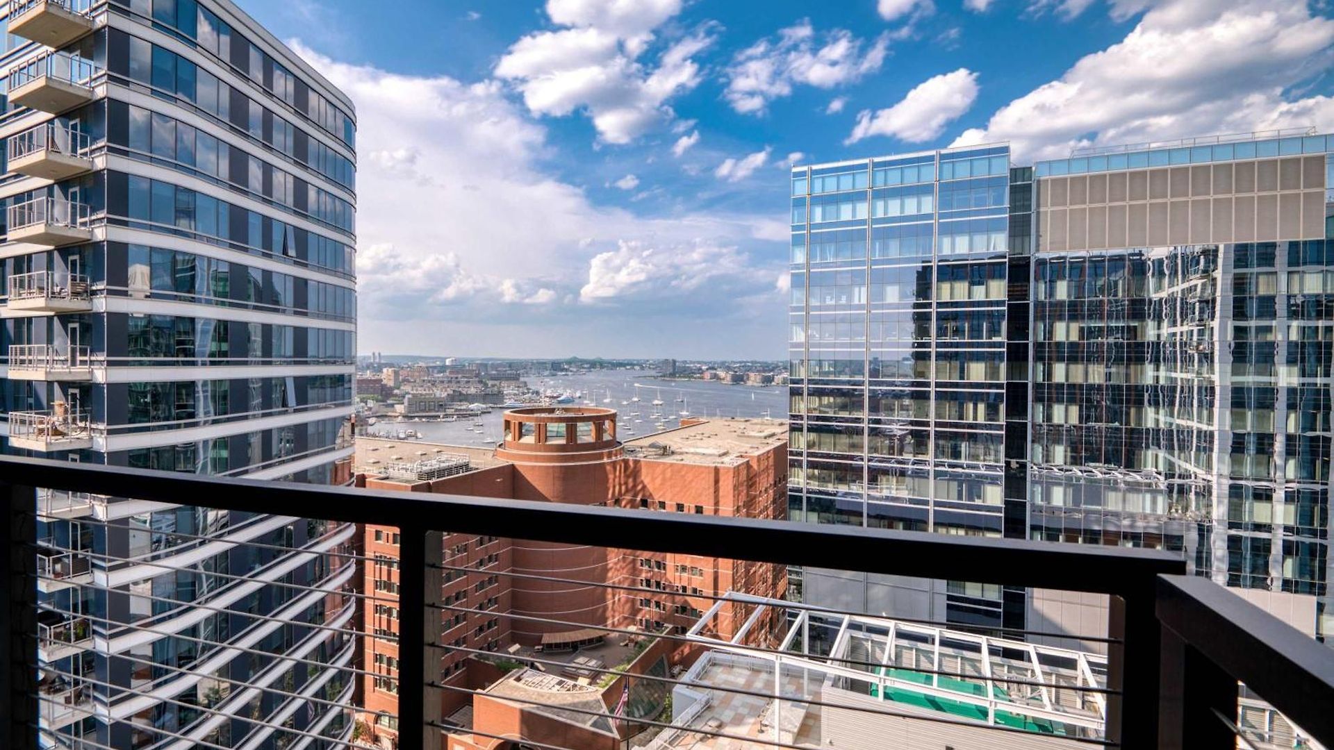 Luxury With Balcony In Seaport Apartment Boston