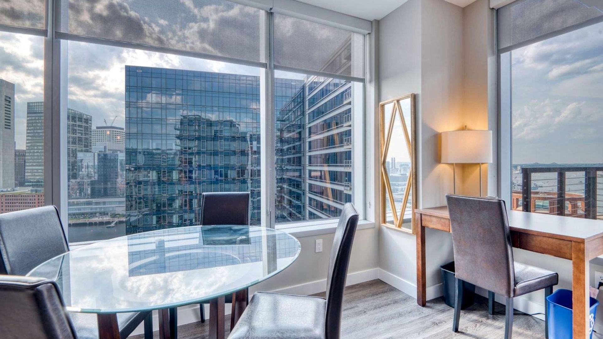 Luxury With Balcony In Seaport * Boston