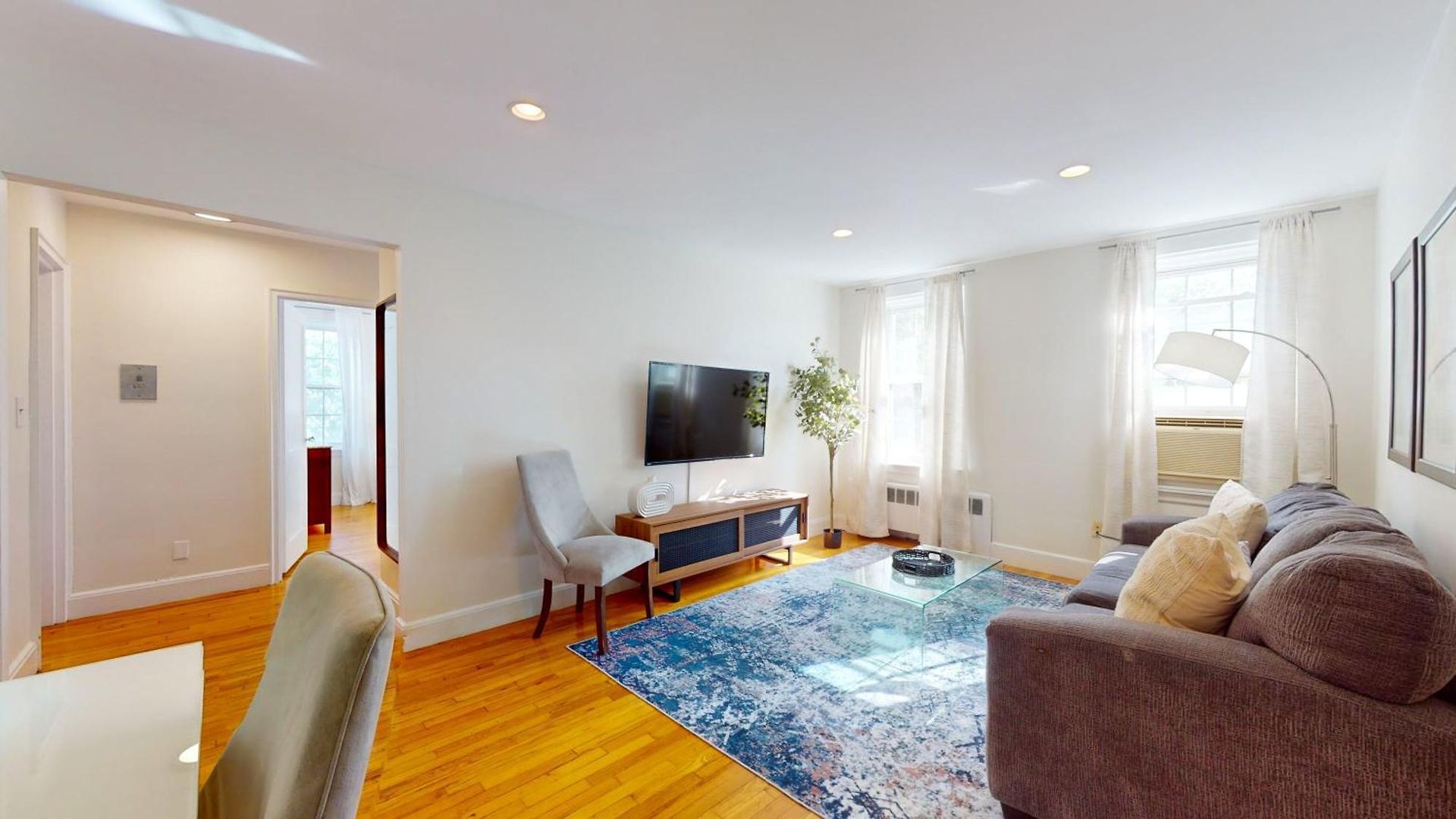 Apartment Bright 2br In Brookline