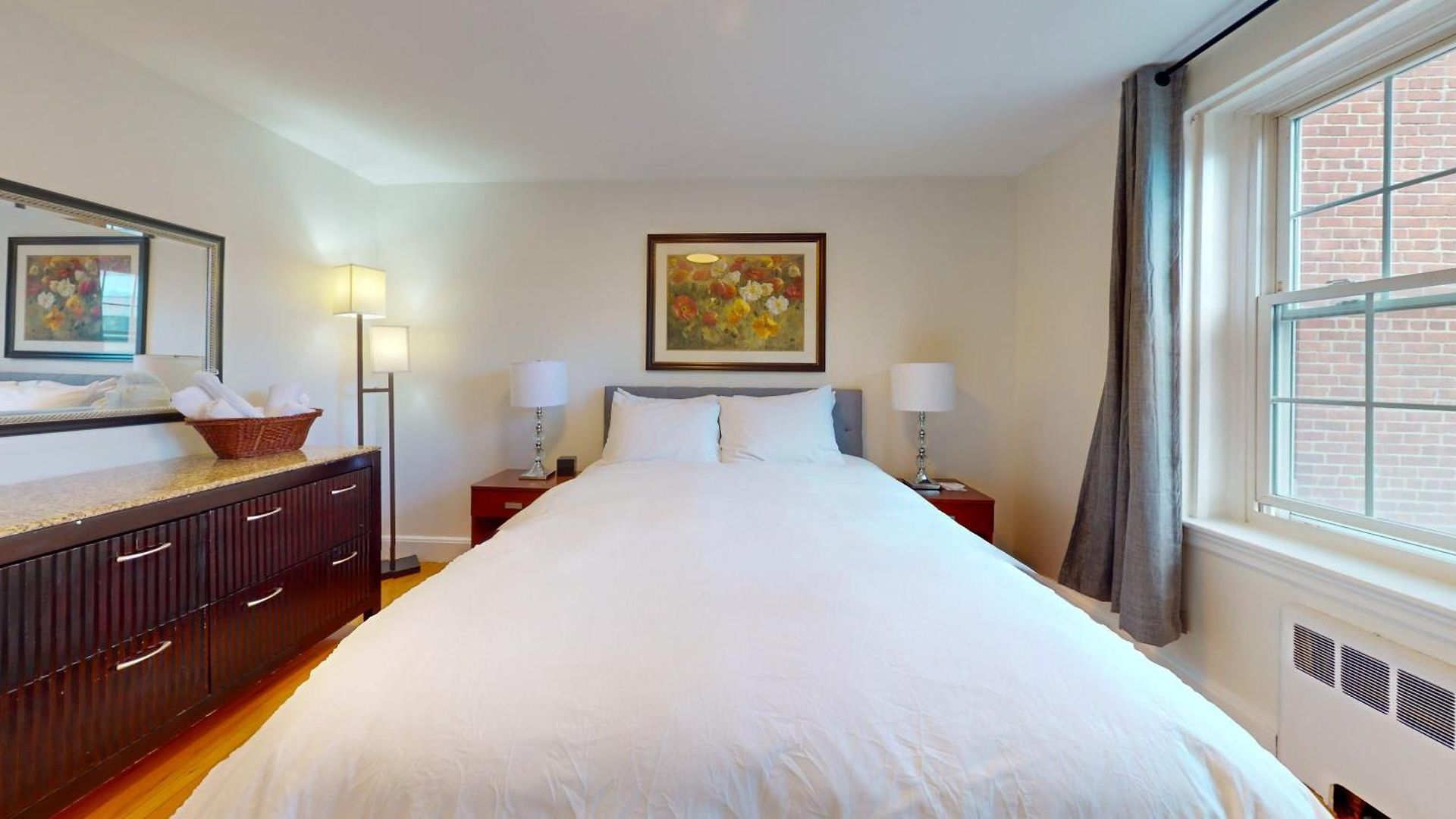 Bright 2br In Brookline * Boston