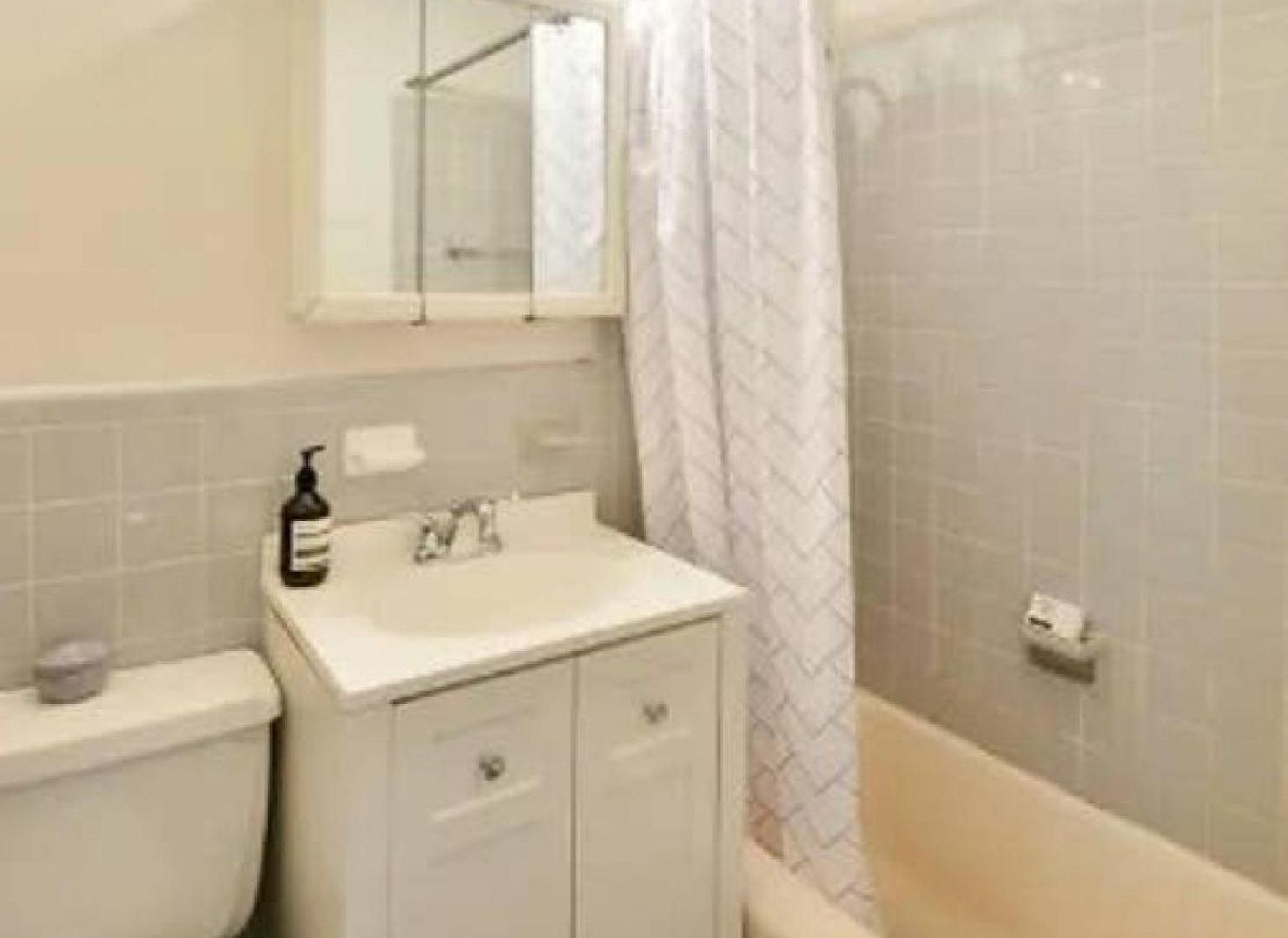 Apartment Delightful North End 2br 2ba Laundry