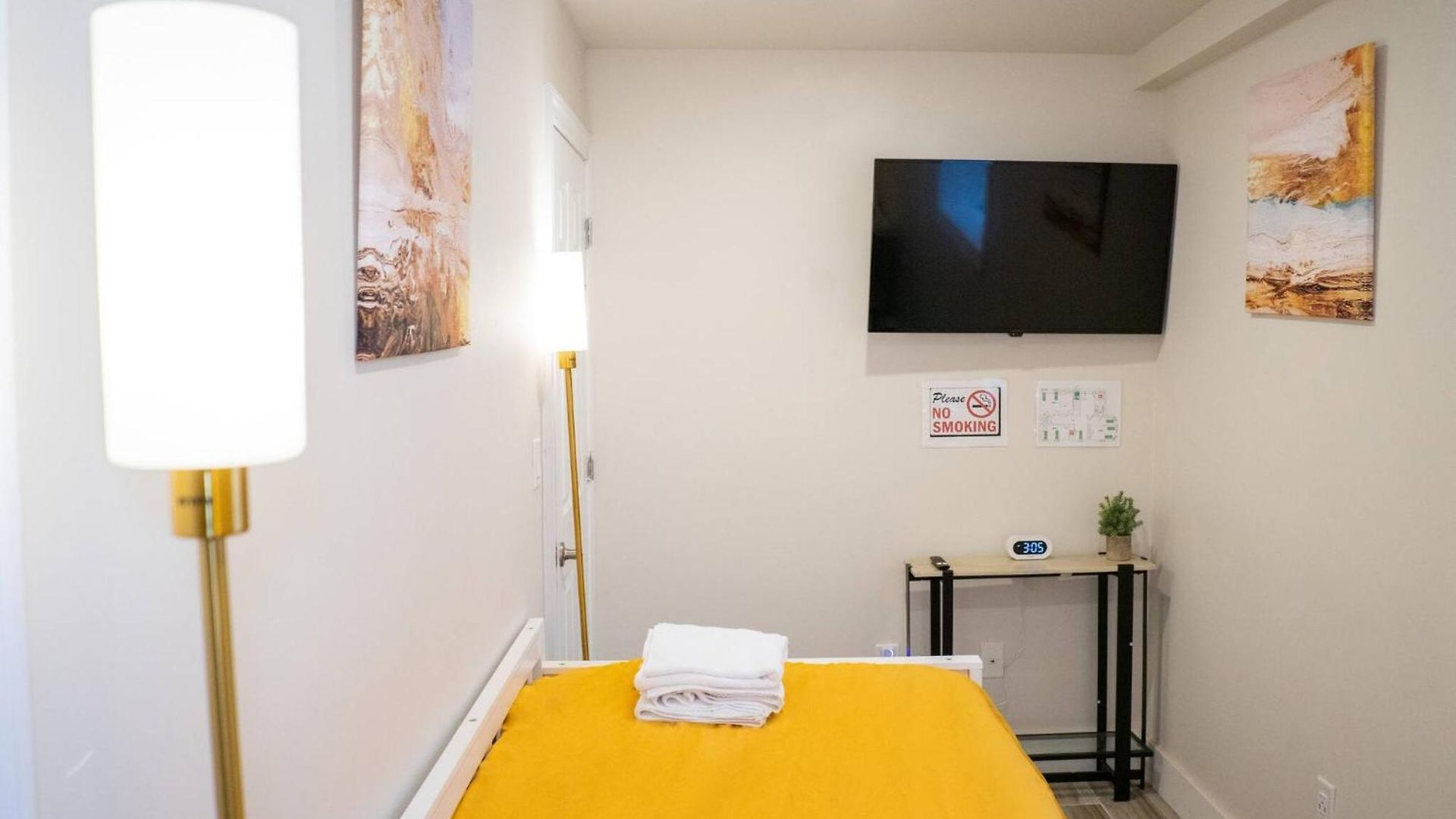 Modern & Cozy 3-br Near Downtown
