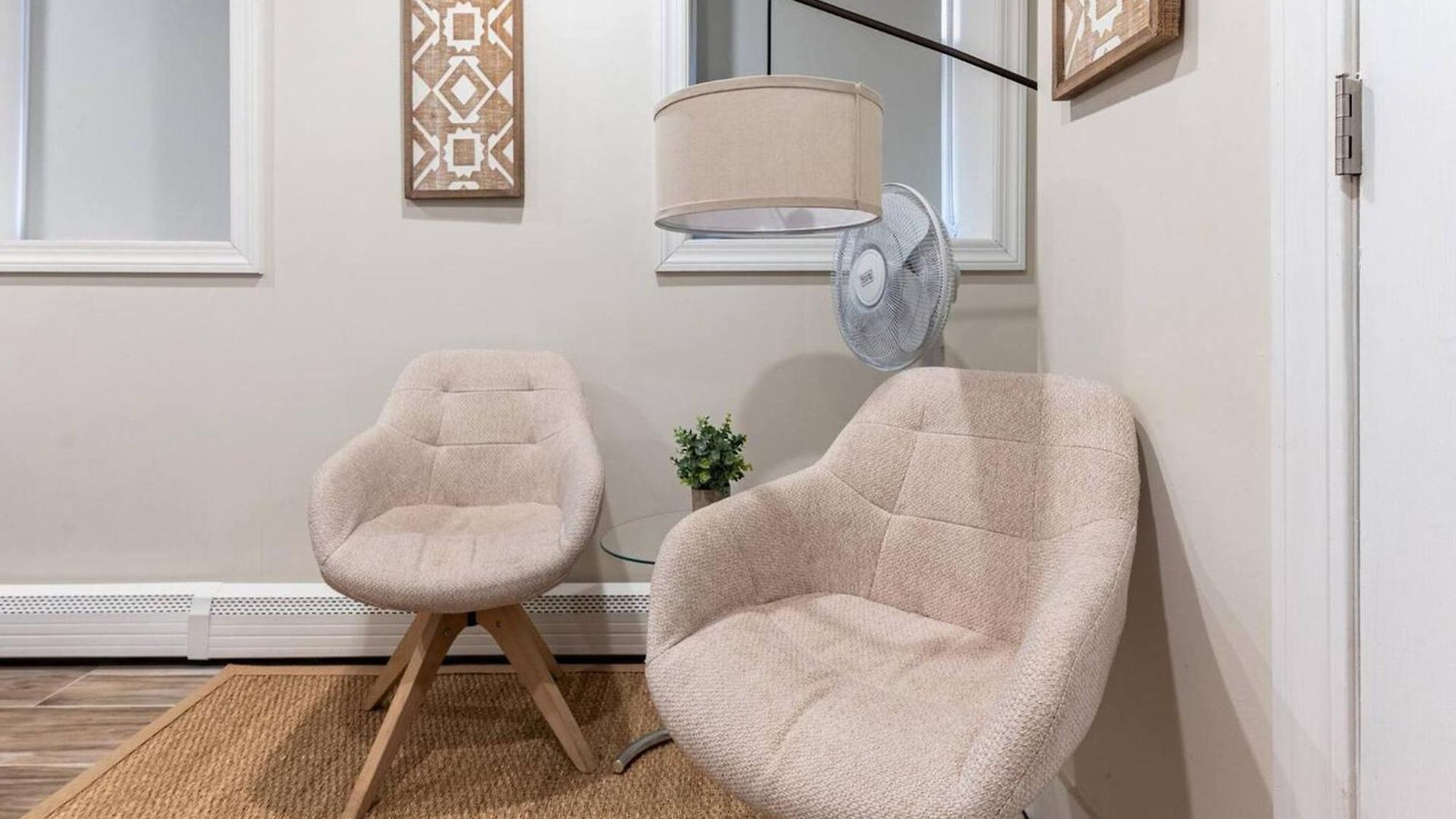 Modern & Cozy 3-br Near Downtown Holiday home *