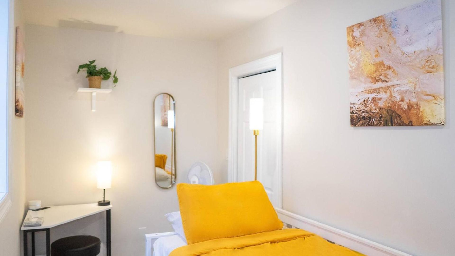 Holiday home Modern & Cozy 3-br Near Downtown *
