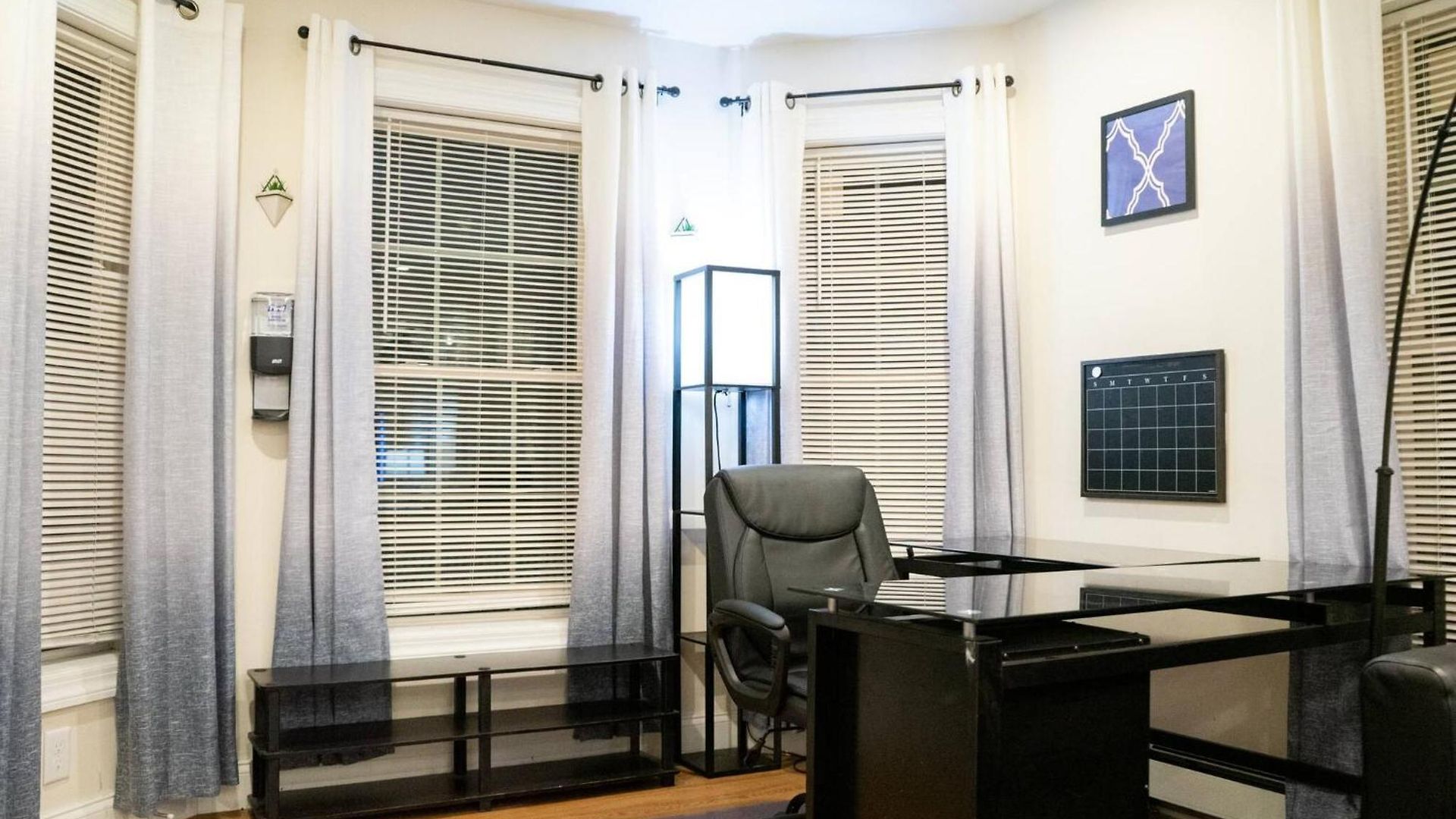 Holiday home Modern & Stylish 1-br Near Downtown