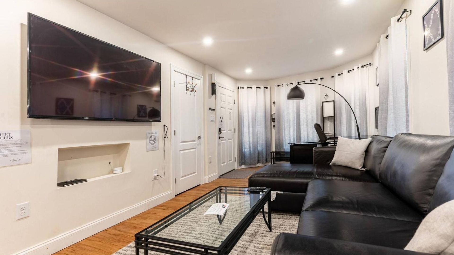 Modern & Stylish 1-br Near Downtown * Boston