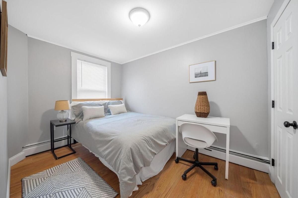 Easy Commute South 4br 1bth Apartment Boston