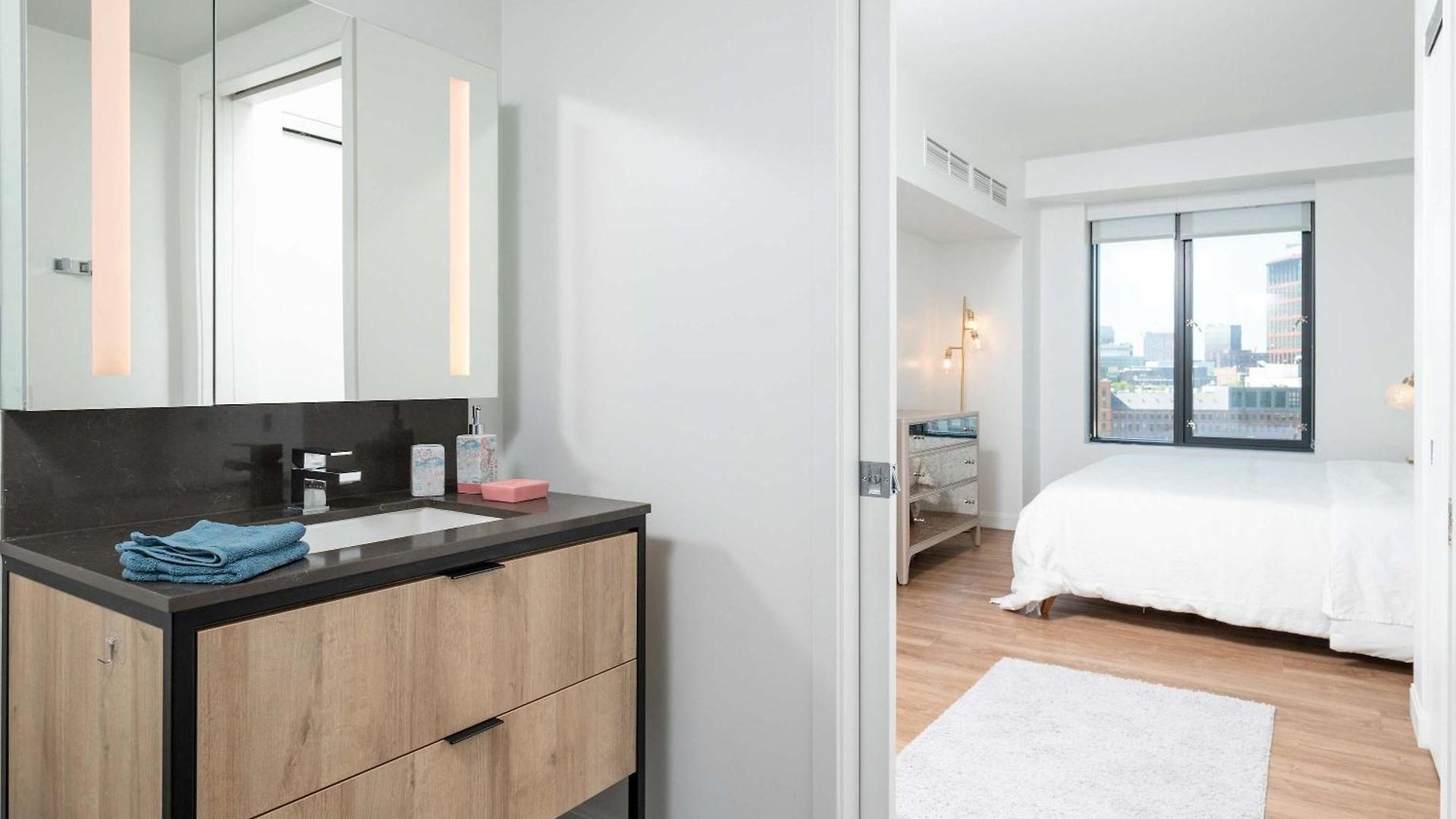 North End Td Garden Shared Pool & Rooftop Holiday home