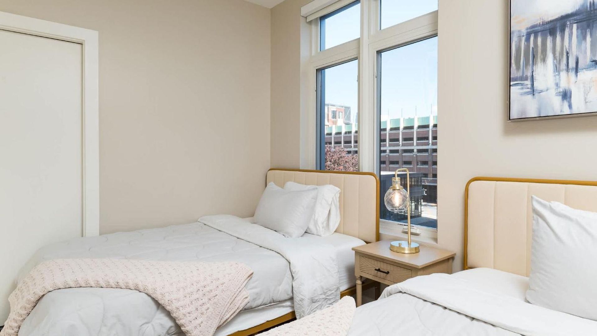 North End 2br W Pool & Gym Apartment Boston