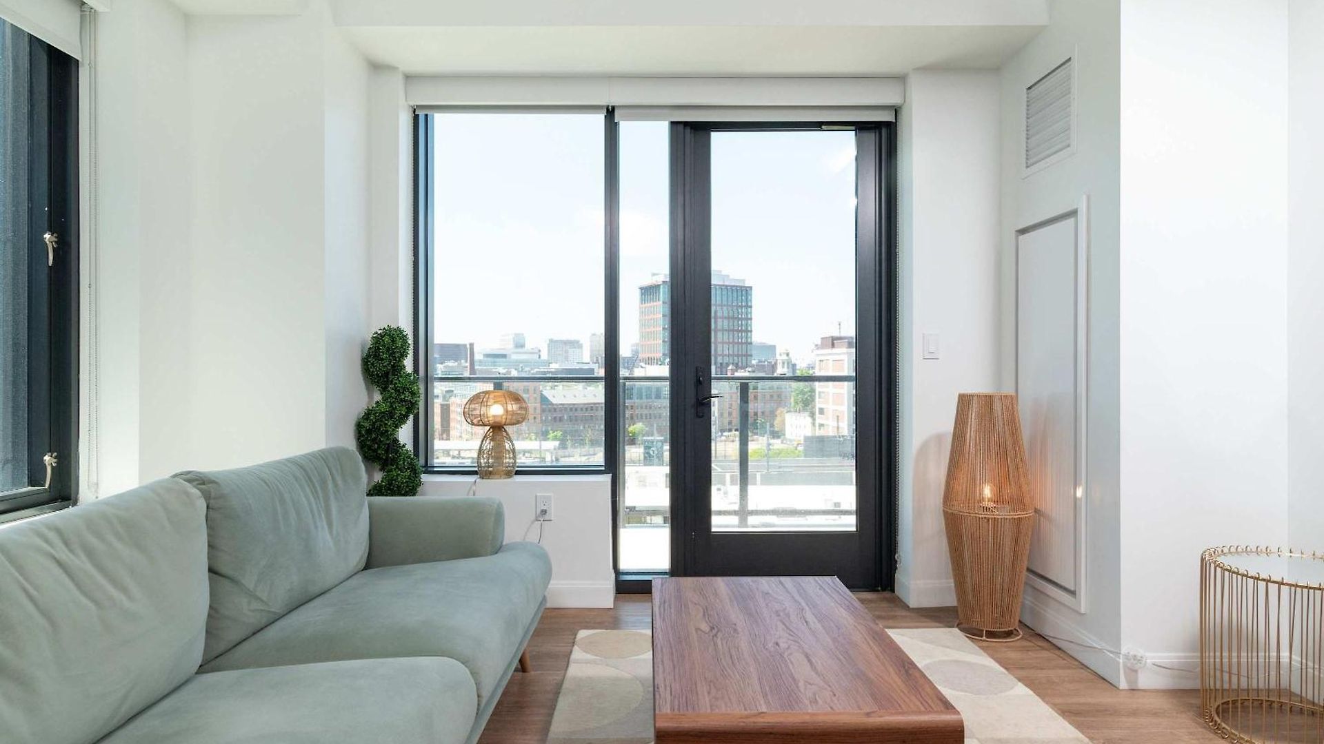 North End 2br W Pool & Gym Apartment *