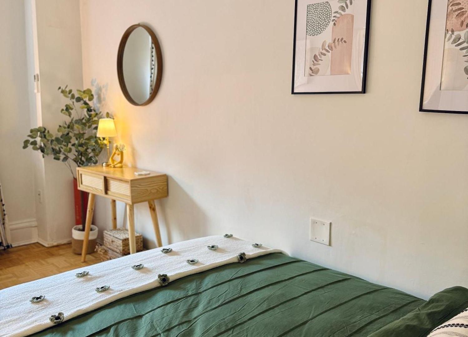 Apartment Chic Living On Newbury Street *