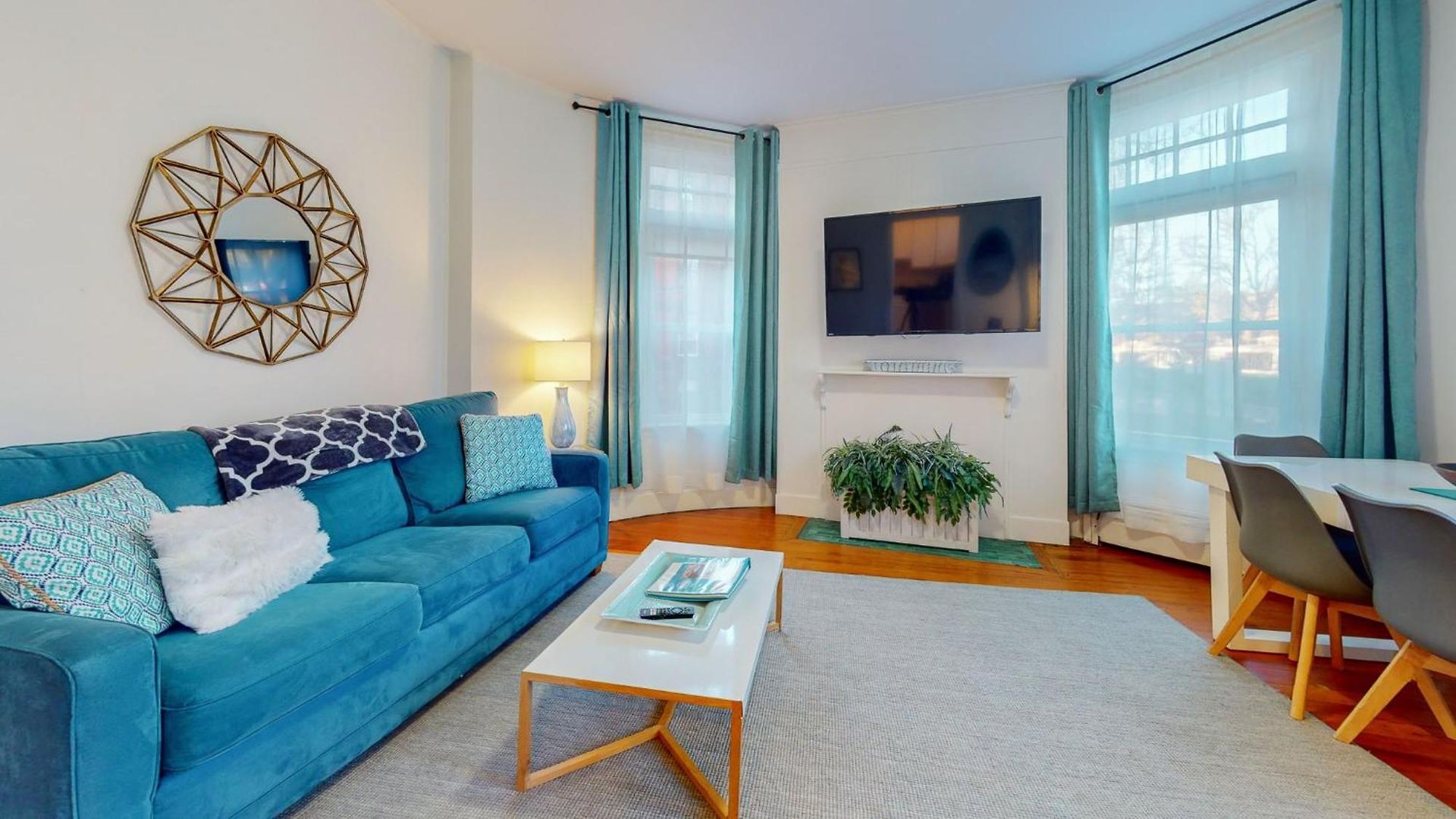 Renovated 1bed, Steps To Mbta, Shops & Restaurants