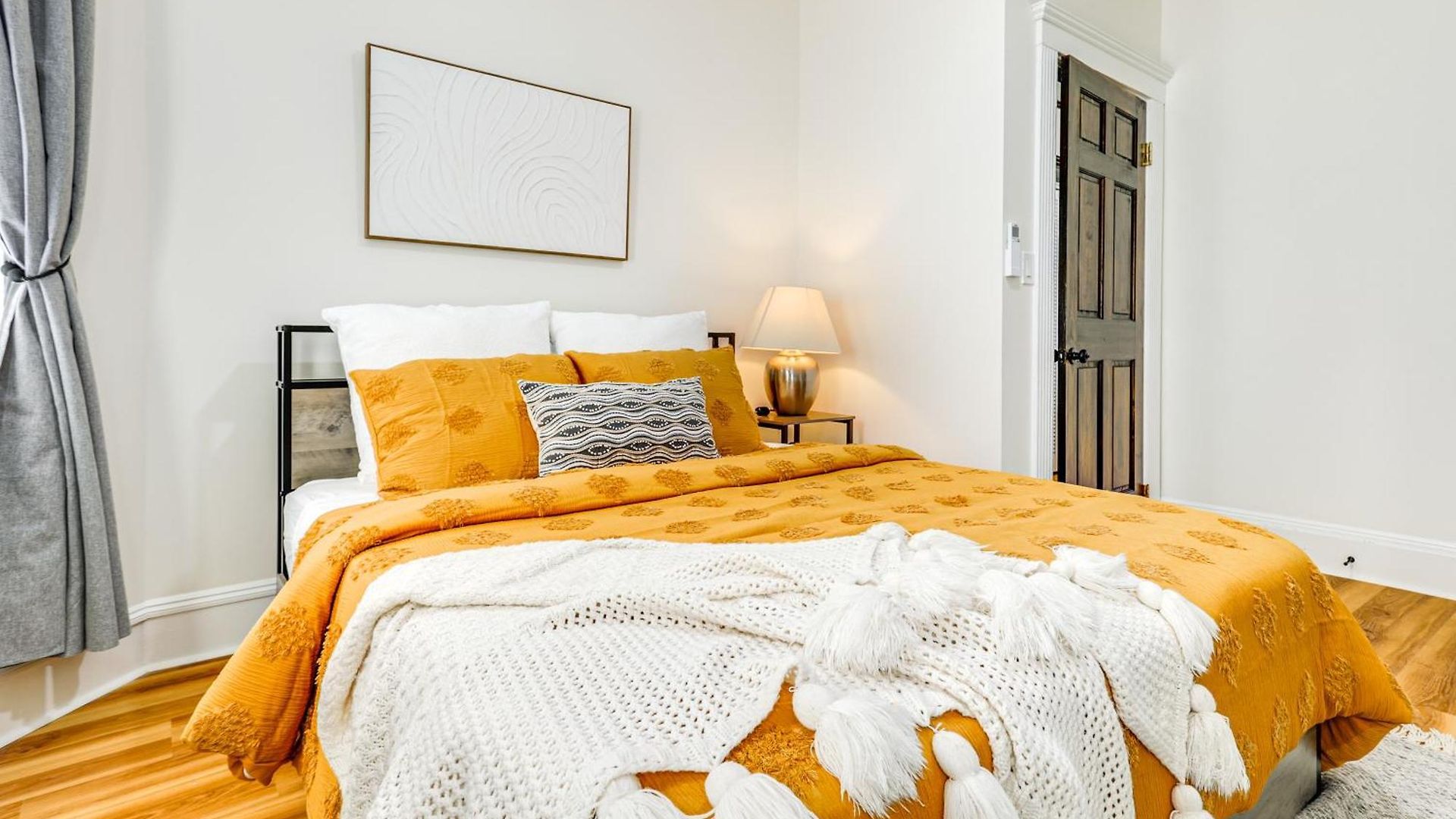 Apartment 4 Mi To Fenway Park: Pet-friendly Dorchester Apt!