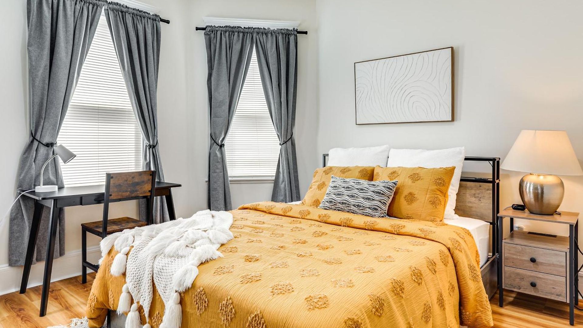 4 Mi To Fenway Park: Pet-friendly Dorchester Apt! Apartment *