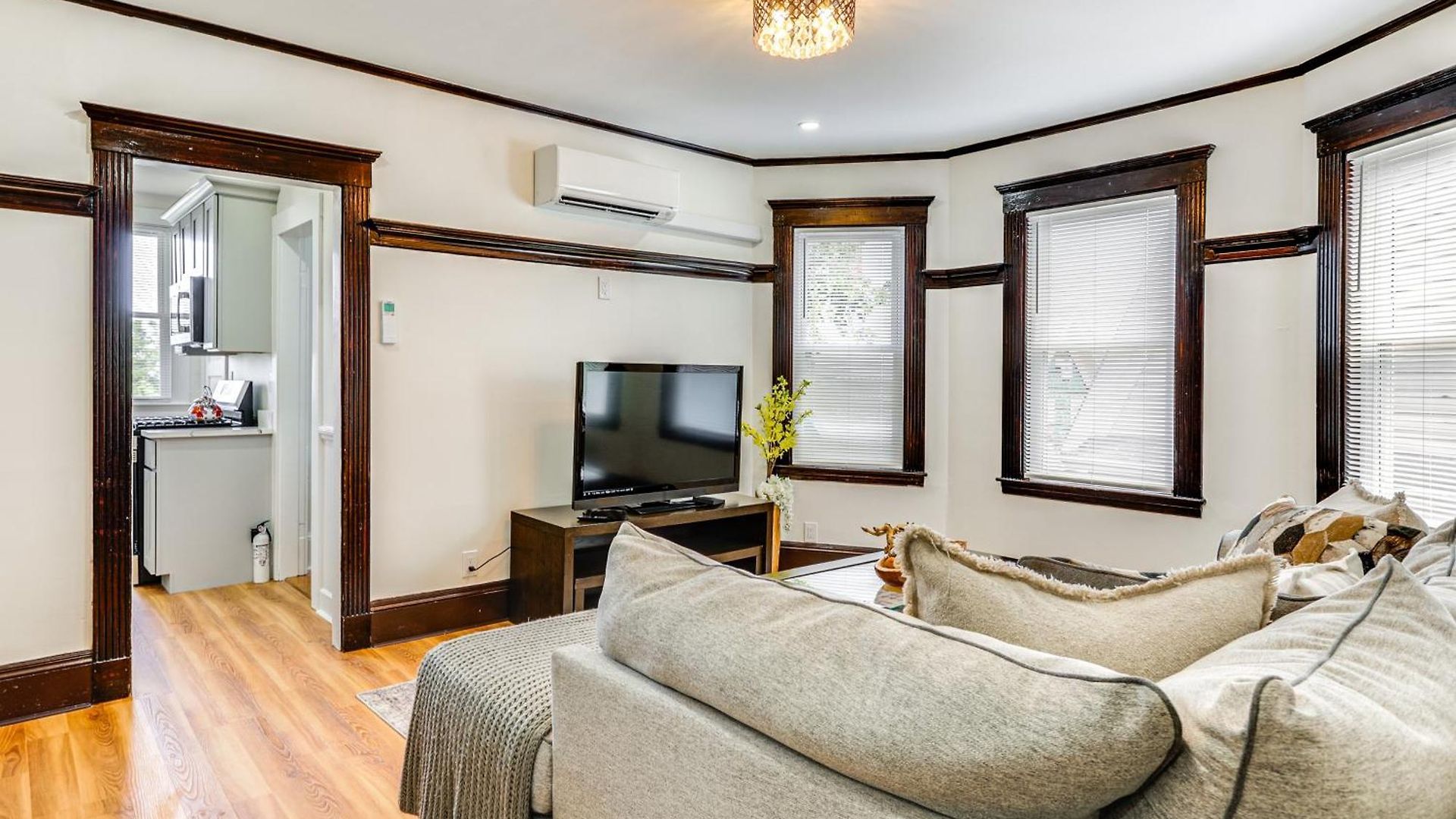 4 Mi To Fenway Park: Pet-friendly Dorchester Apt!