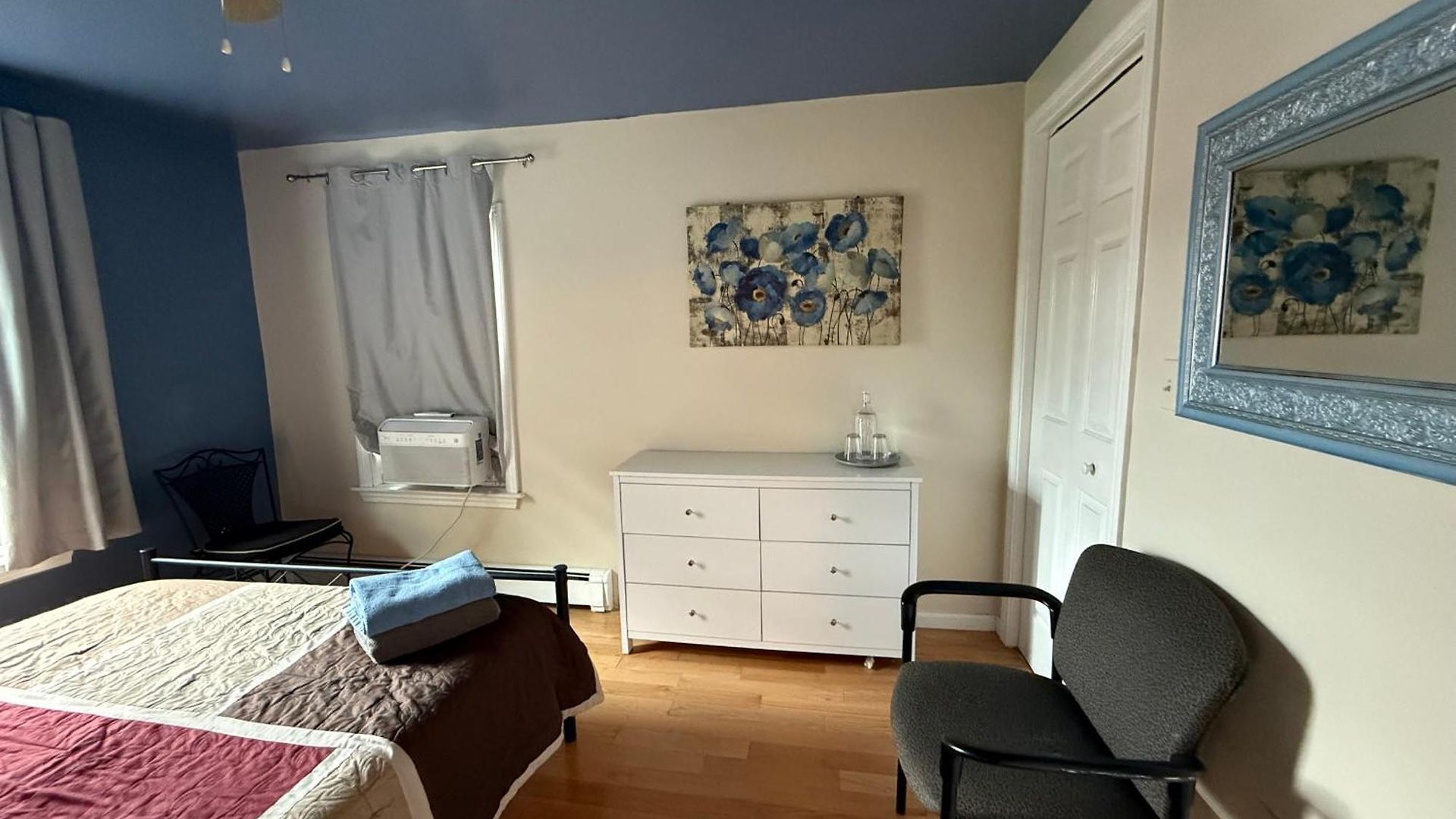 Apartment Beautiful 2-bedroom, 2-bath Townhouse Boston