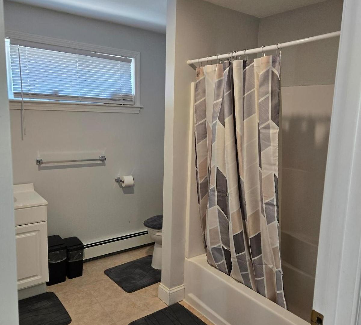 Cozy Nest Getaway Near Boston! Apartment