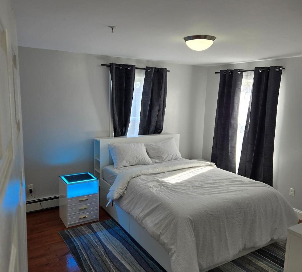 Cozy Nest Getaway Near Boston! Apartment