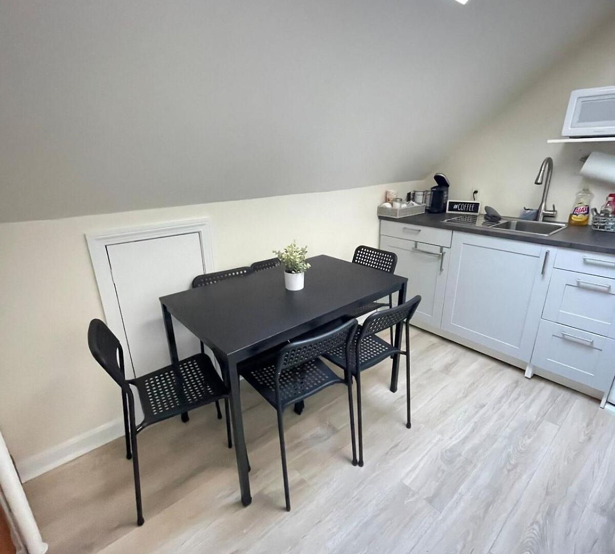 2 Bedroom Loft In Brighton, Free Parking