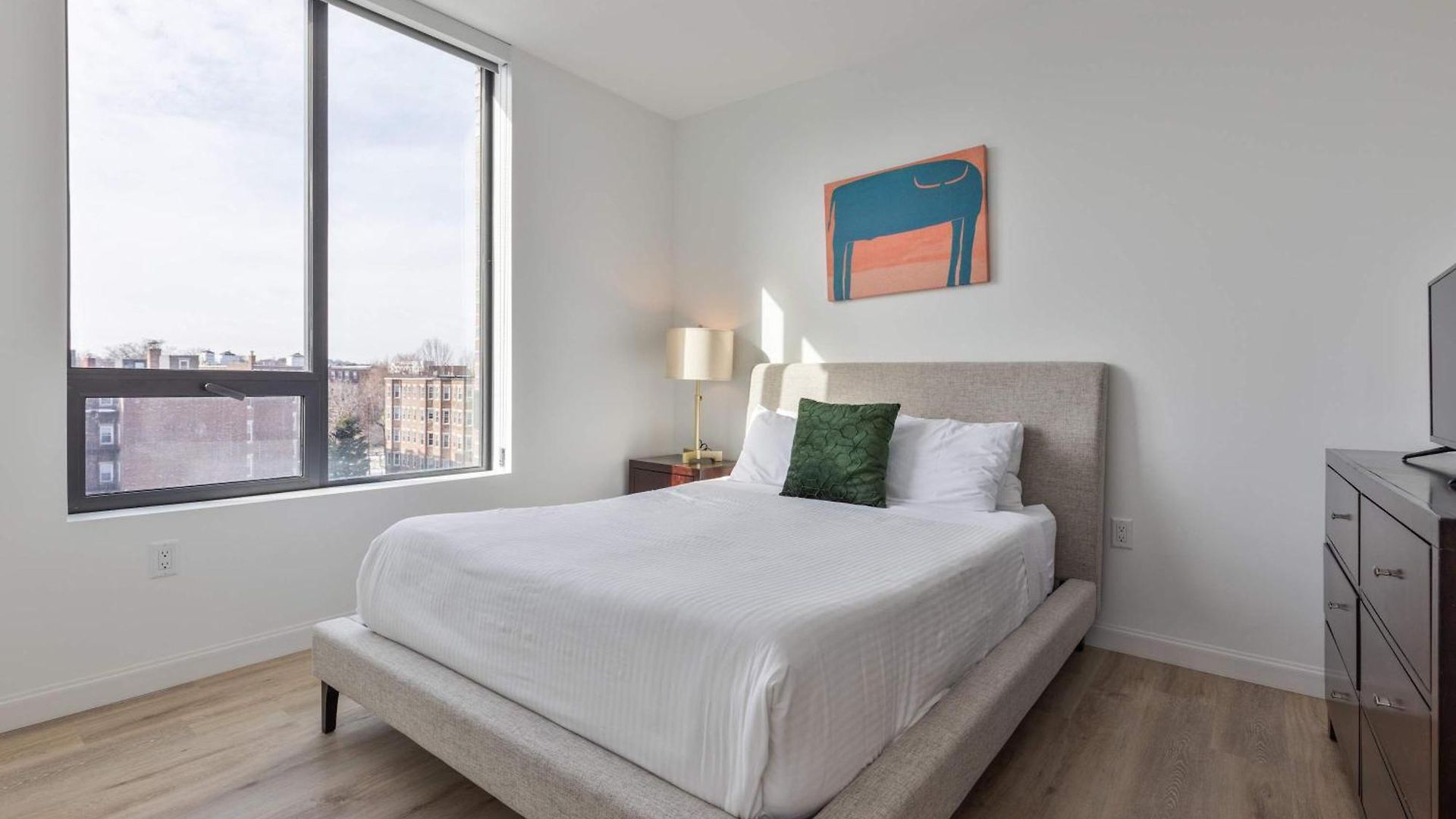 Apartment Private With Kitchen & Gym Boston