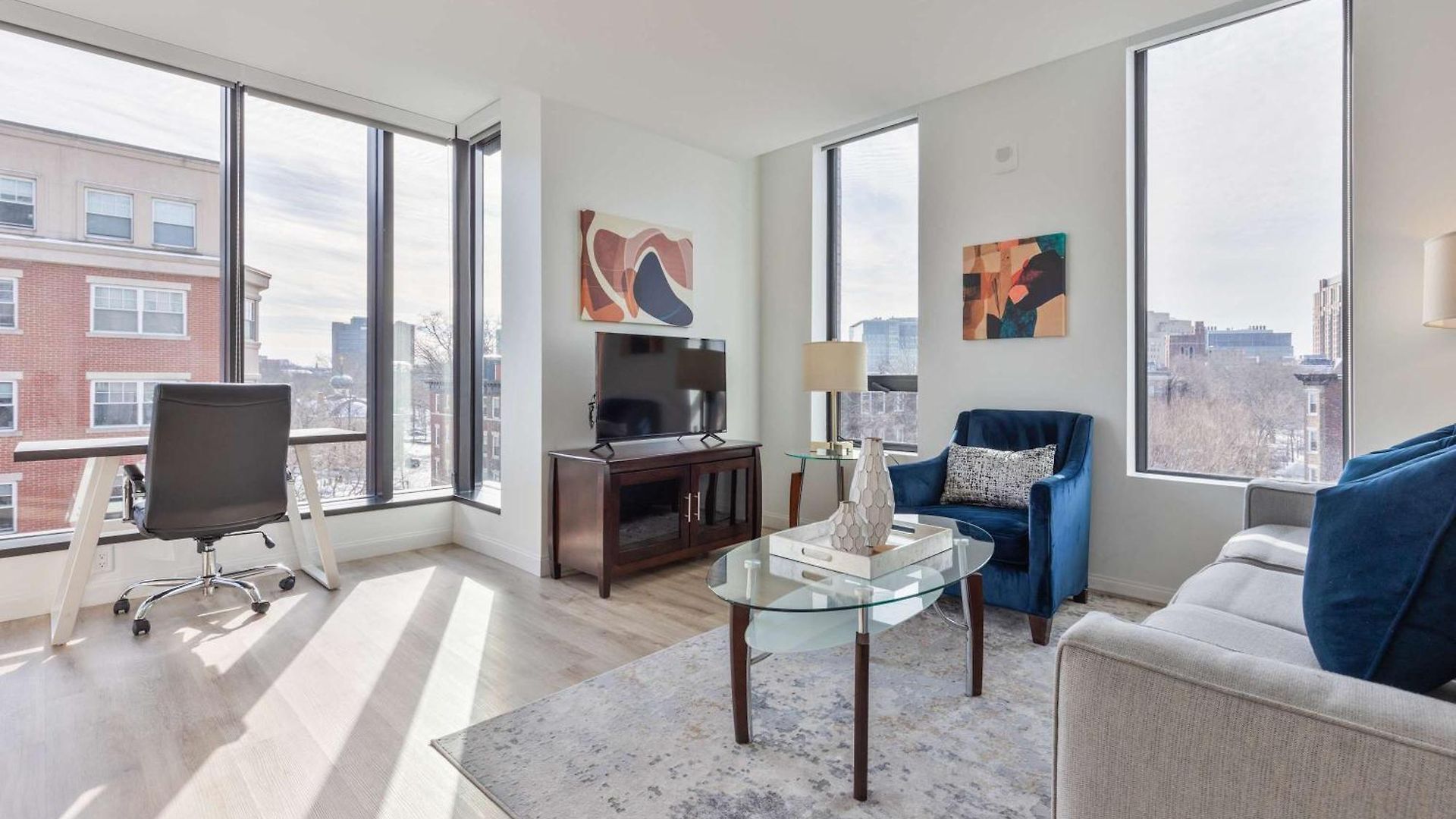 Apartment Private With Kitchen & Gym Boston