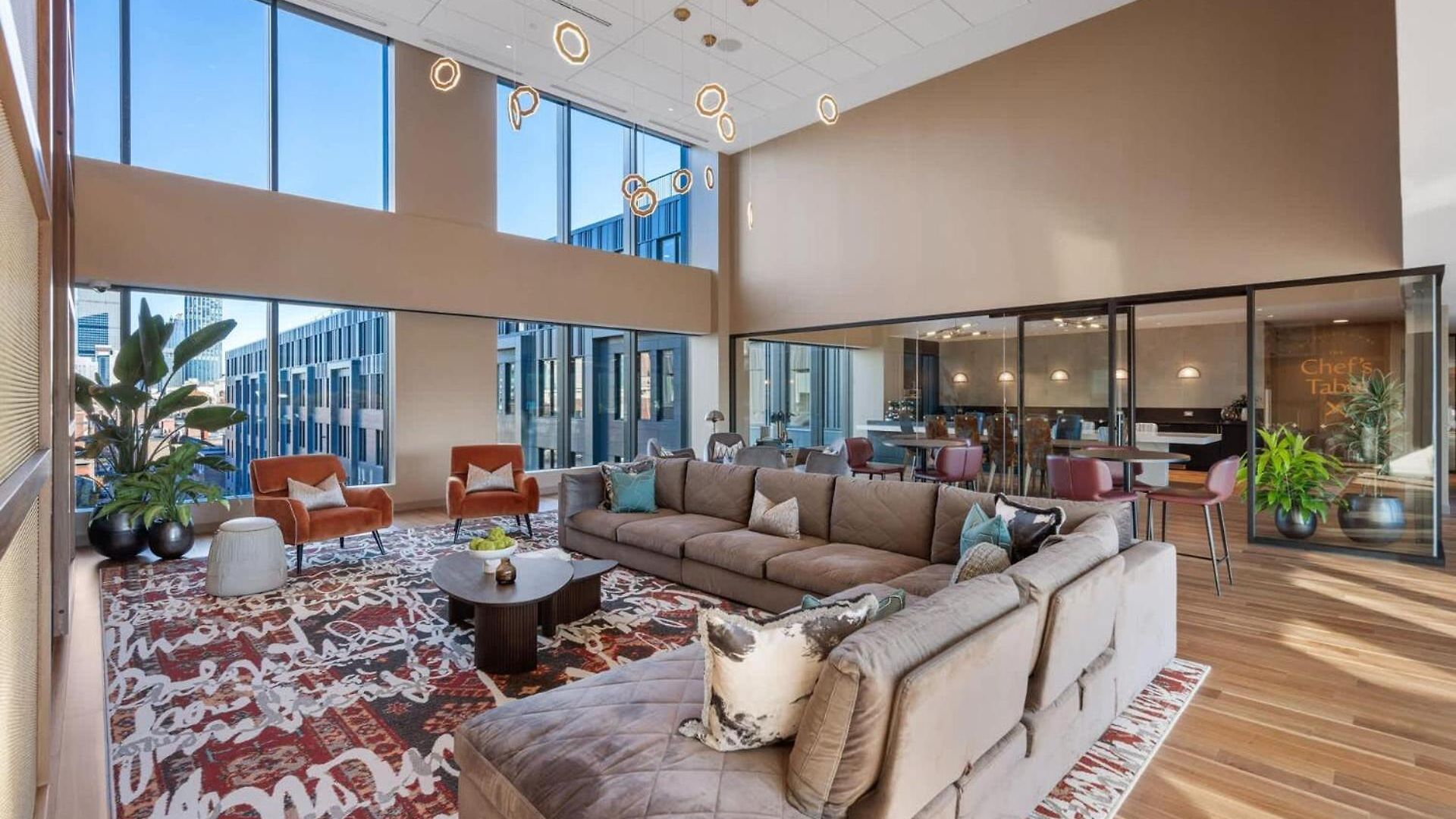 Luxury With Kitchen And Gym * Boston