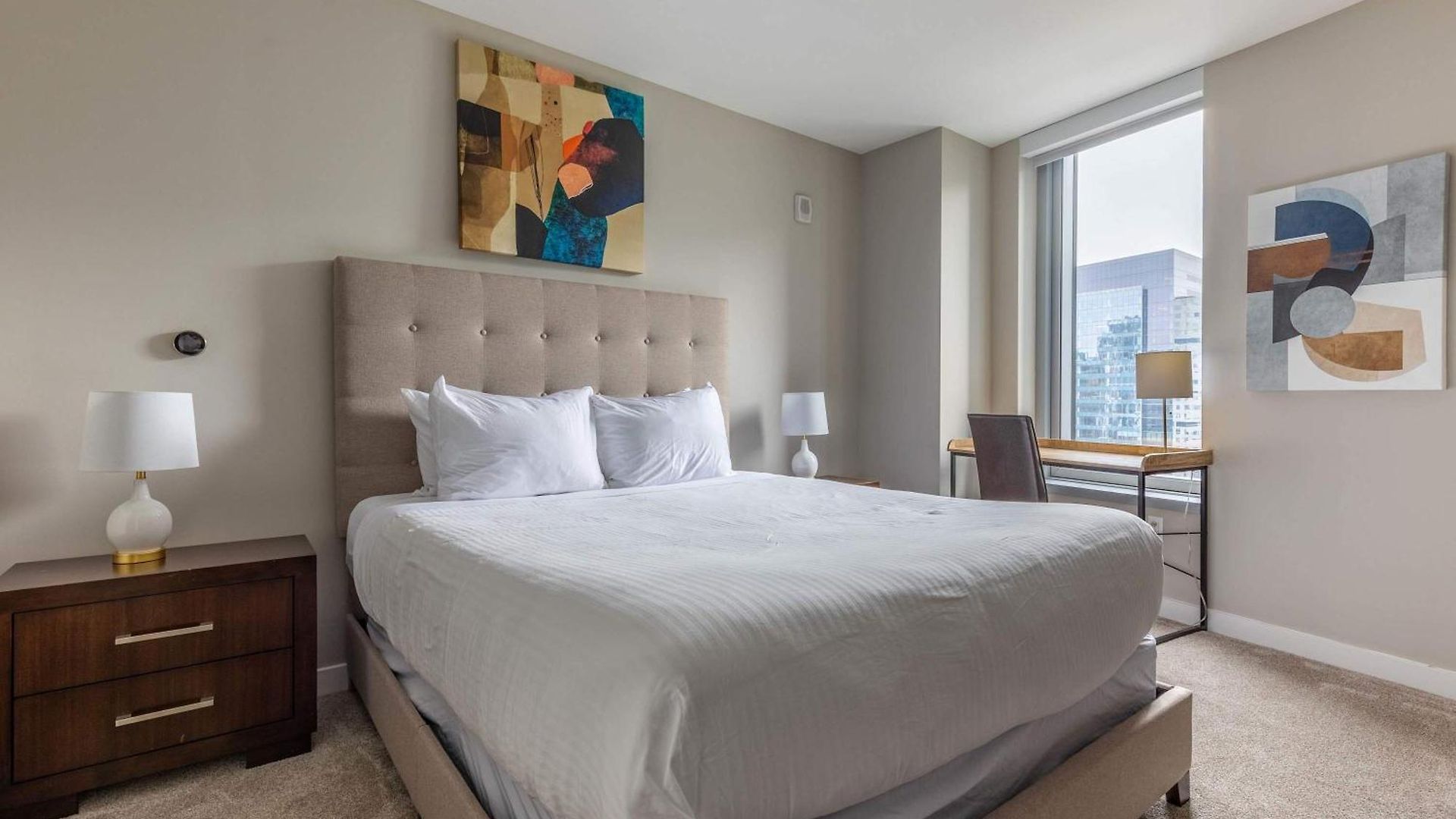 Private 2br Seaport Disctrict Apartment