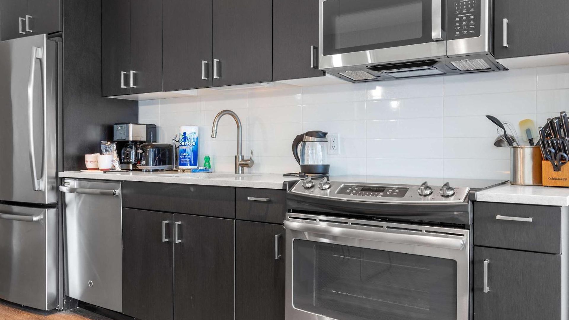 Private 2br Seaport Disctrict *