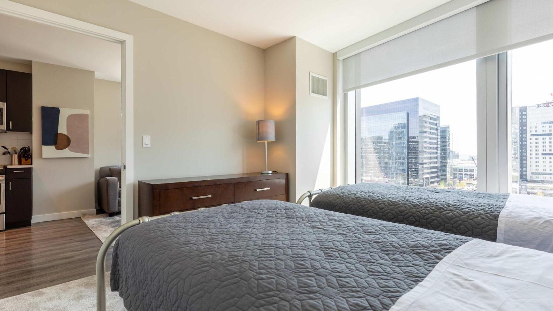 Private 2br Seaport Disctrict Apartment *